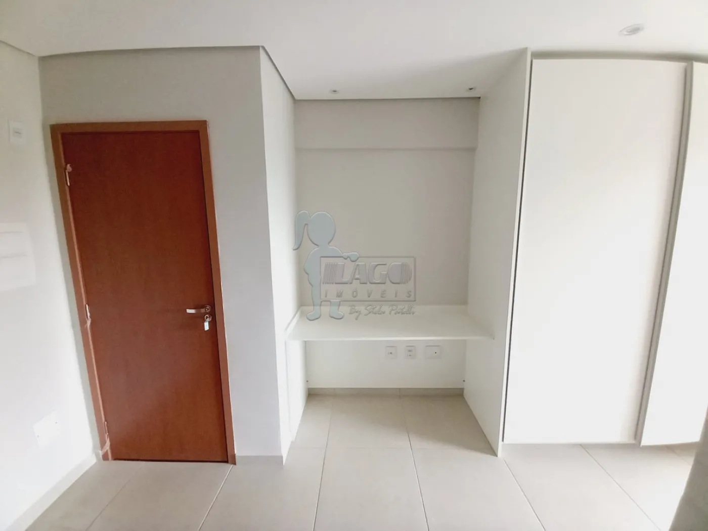 Alugar Apartamentos / Padrão em Ribeirão Preto R$ 1.800,00 - Foto 1