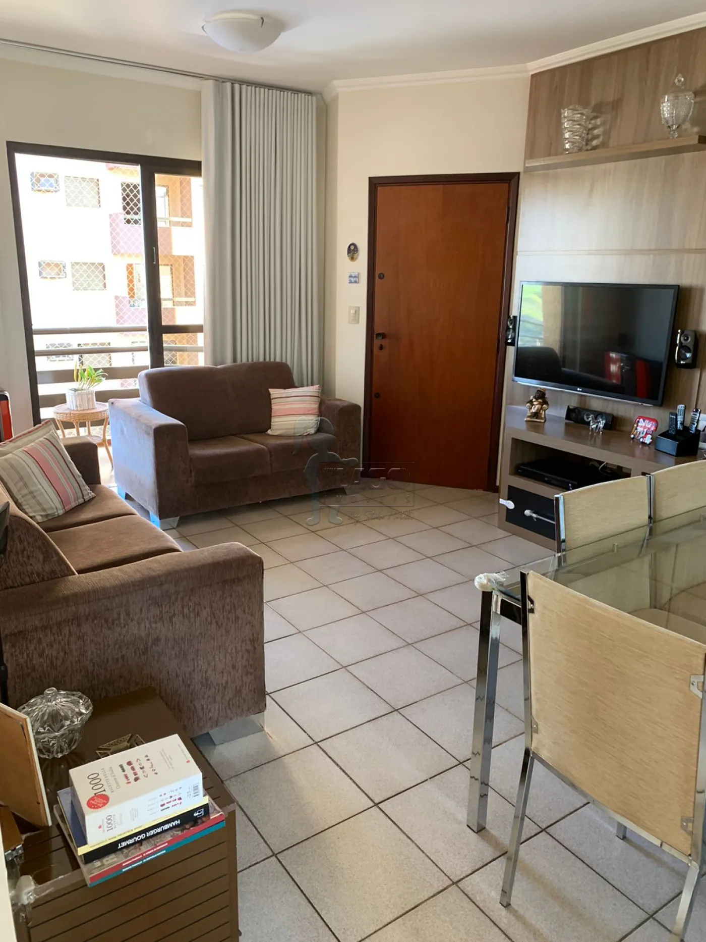 Comprar Apartamento / Padrão em Ribeirão Preto R$ 360.000,00 - Foto 1