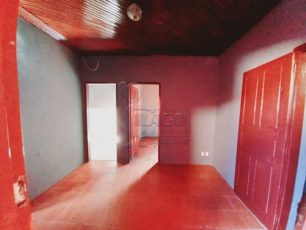 Alugar Casa / Padrão em Ribeirão Preto R$ 950,00 - Foto 2