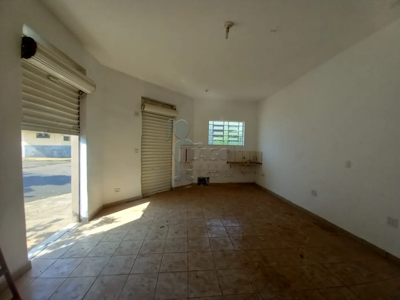 Alugar Comercial padrão / Salão em Ribeirão Preto R$ 750,00 - Foto 1