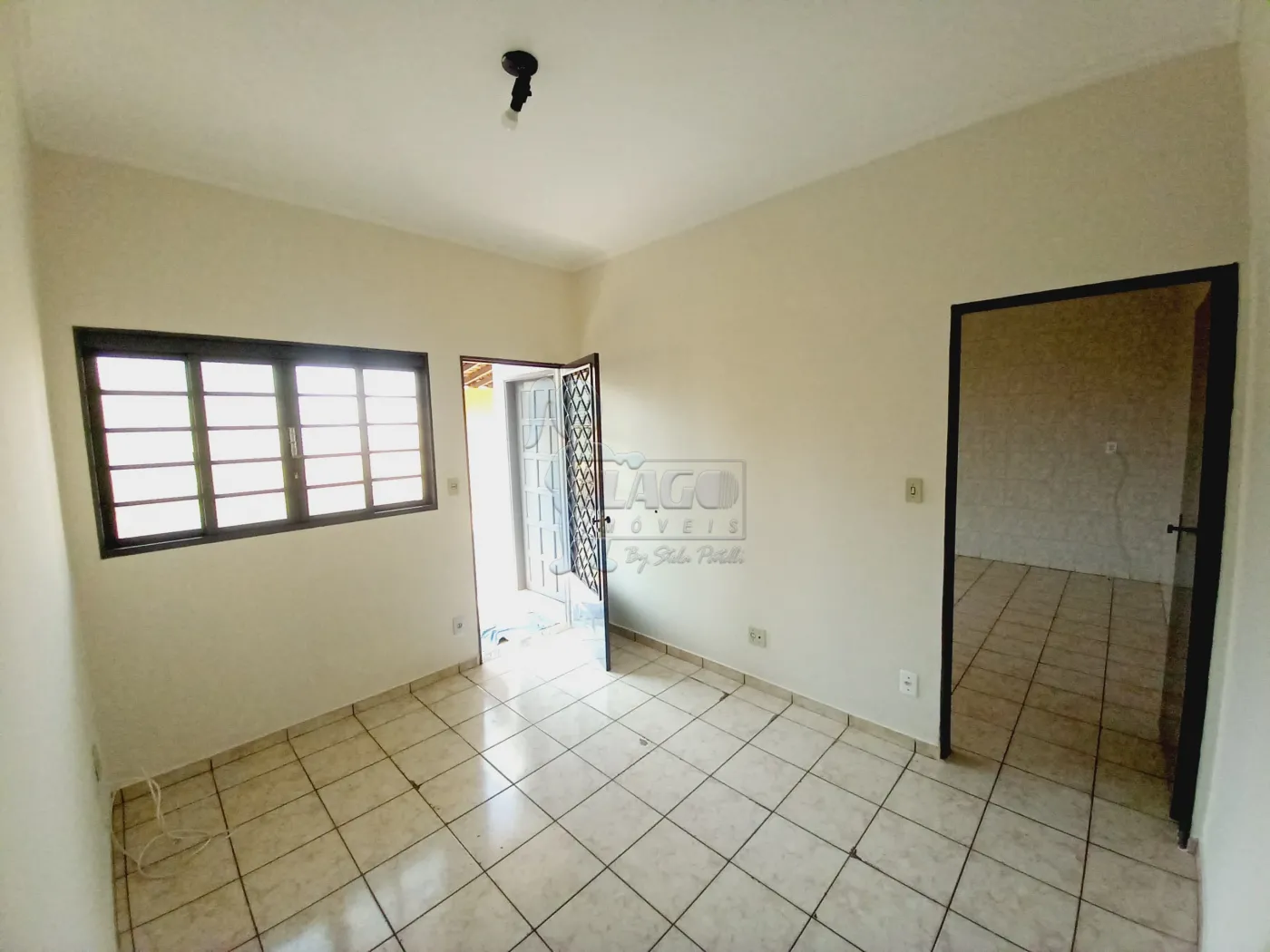 Alugar Casa / Padrão em Ribeirão Preto R$ 1.050,00 - Foto 2