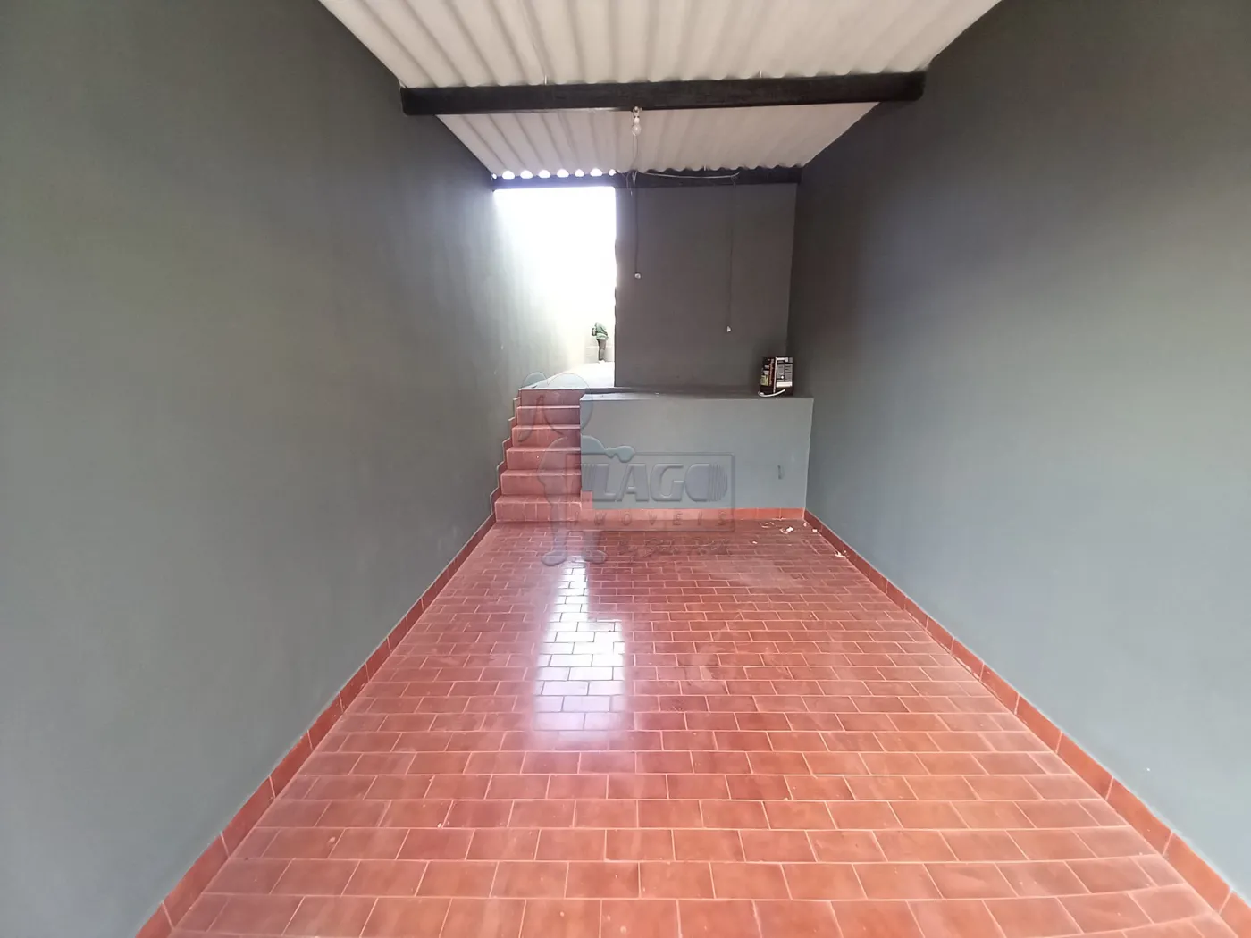 Alugar Casa / Padrão em Ribeirão Preto R$ 1.050,00 - Foto 5