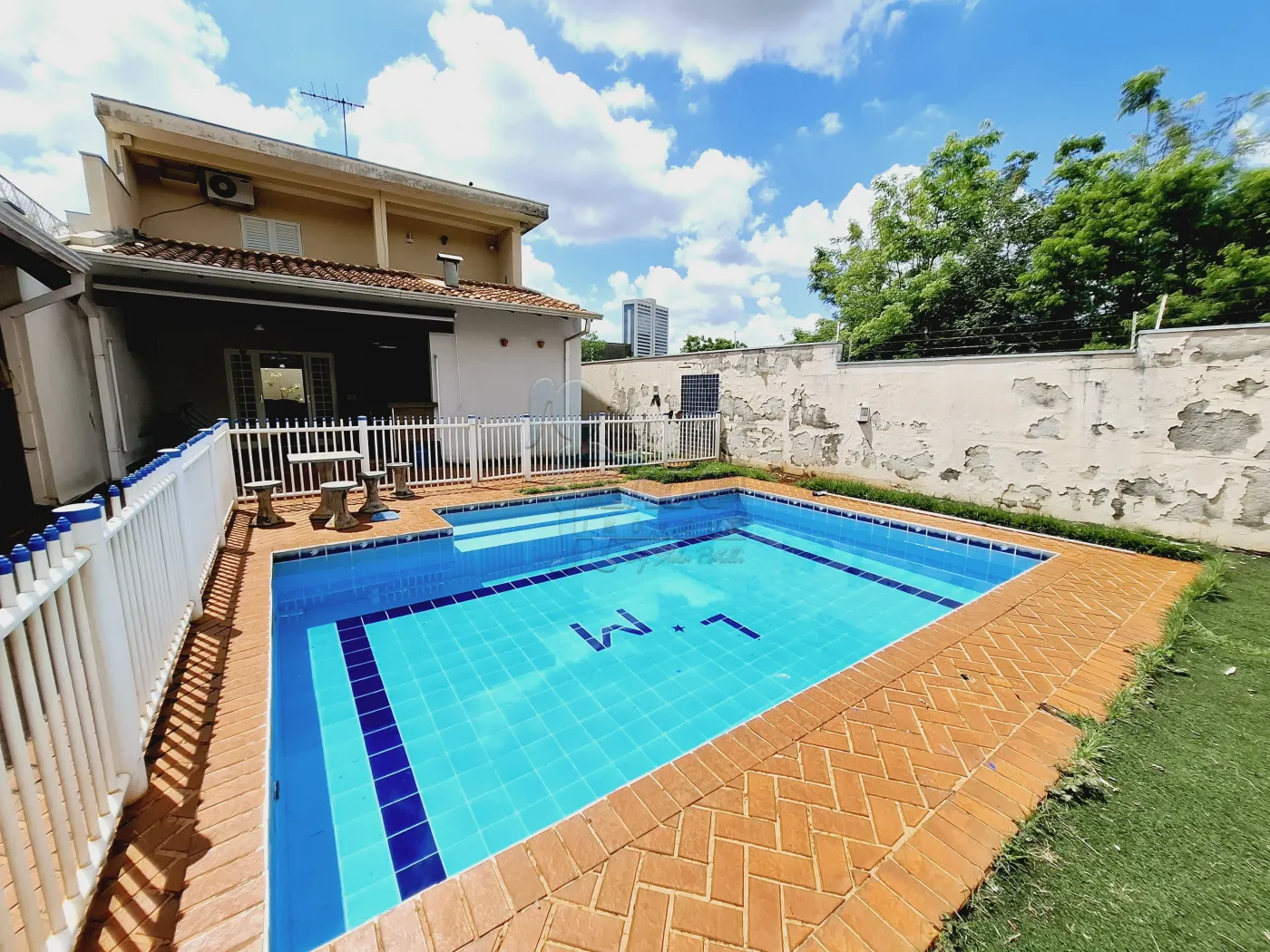 Alugar Casa / Padrão em Ribeirão Preto R$ 6.500,00 - Foto 1