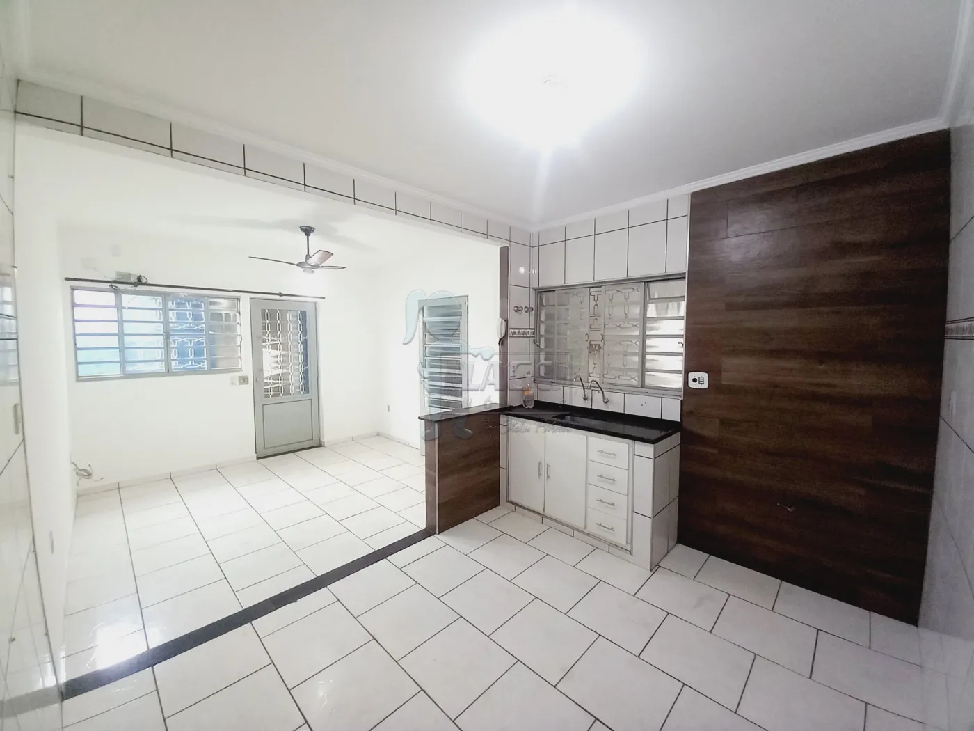 Alugar Casa / Padrão em Cravinhos R$ 2.200,00 - Foto 2