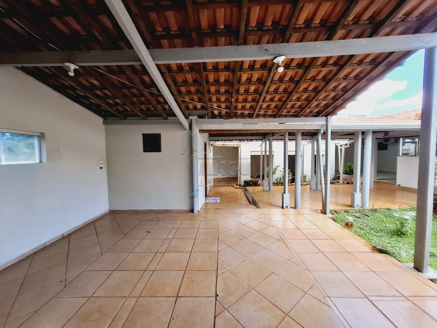 Alugar Casa / Padrão em Cravinhos R$ 2.500,00 - Foto 4