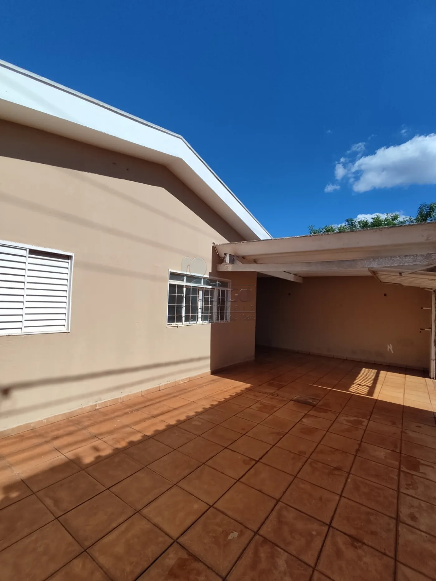 Comprar Casa / Padrão em Ribeirão Preto R$ 320.000,00 - Foto 1