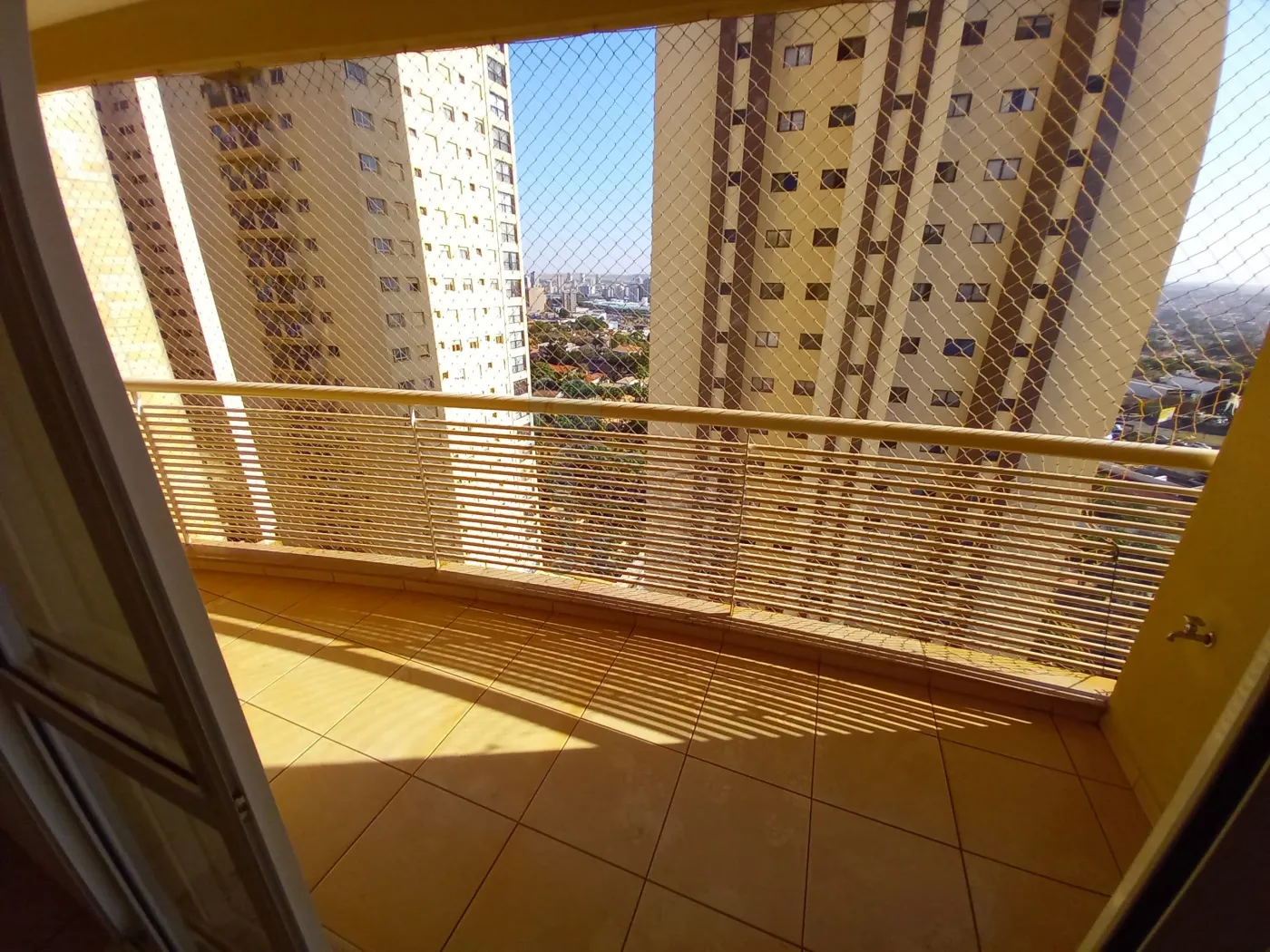 Alugar Apartamento / Padrão em Ribeirão Preto R$ 5.000,00 - Foto 2