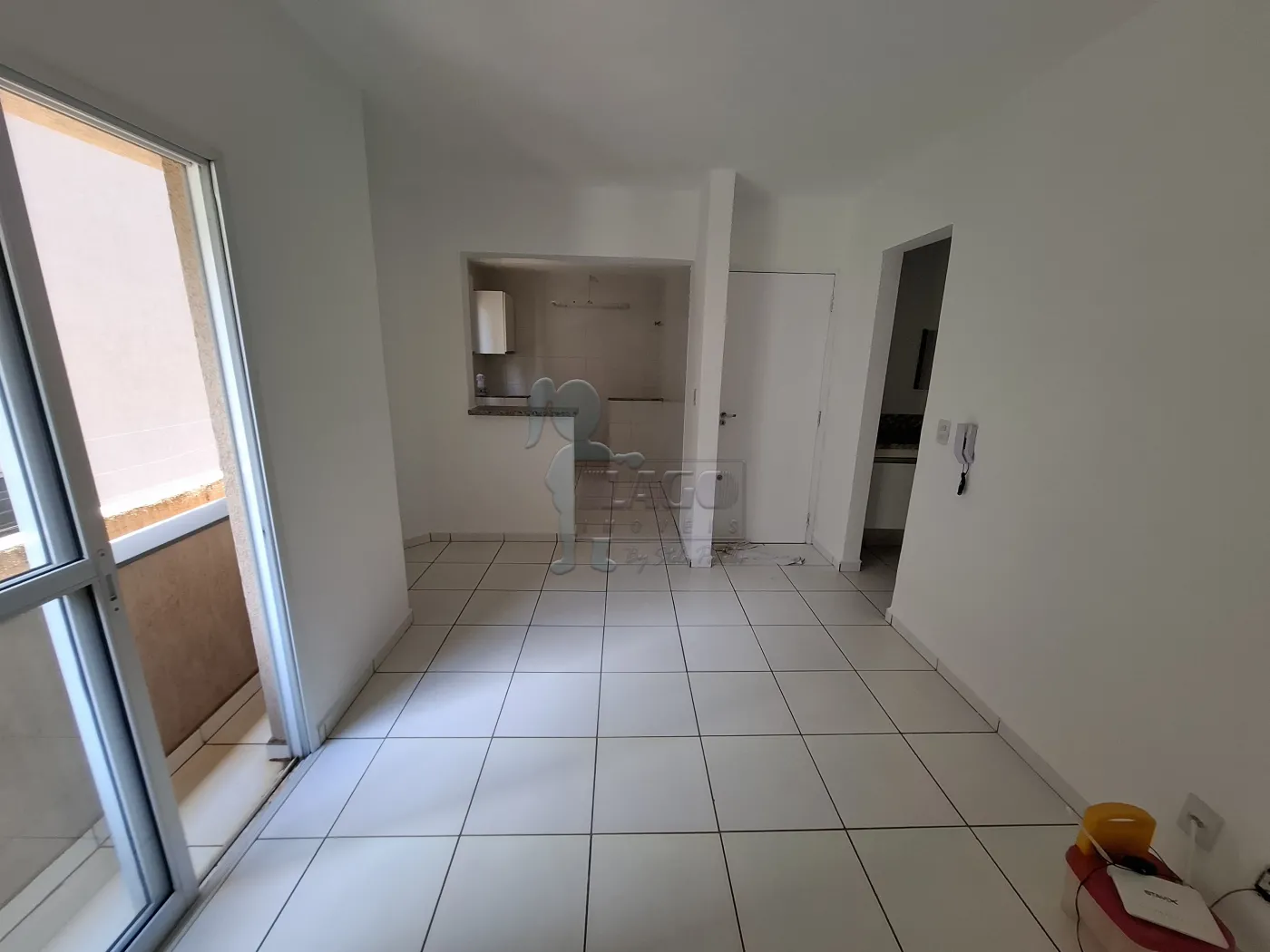 Alugar Apartamento / Padrão em Ribeirão Preto R$ 900,00 - Foto 1