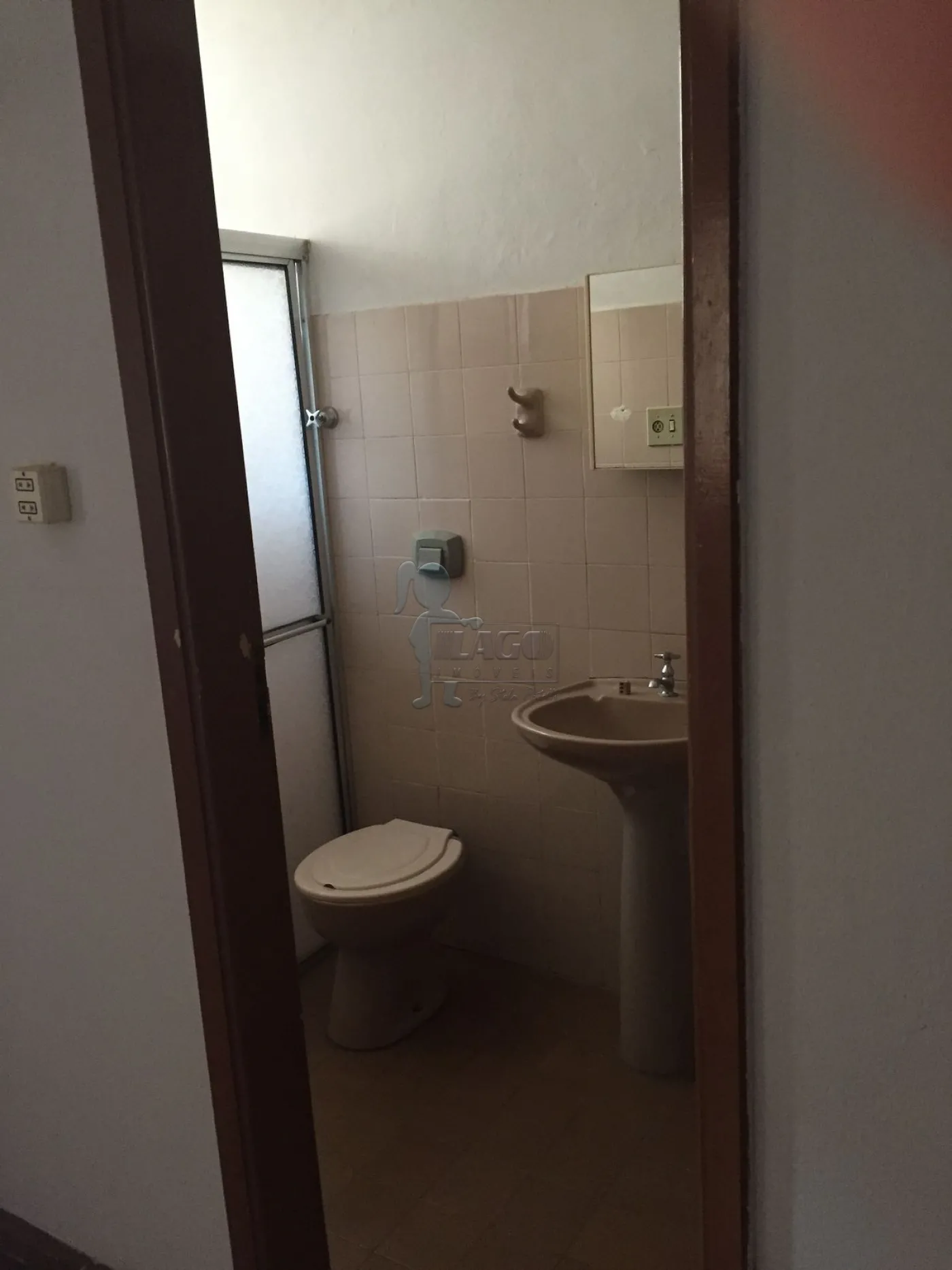 Alugar Apartamento / Kitnet em Ribeirão Preto R$ 650,00 - Foto 2