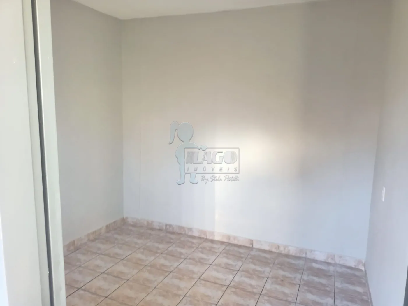 Alugar Casa / Padrão em Ribeirão Preto R$ 850,00 - Foto 4