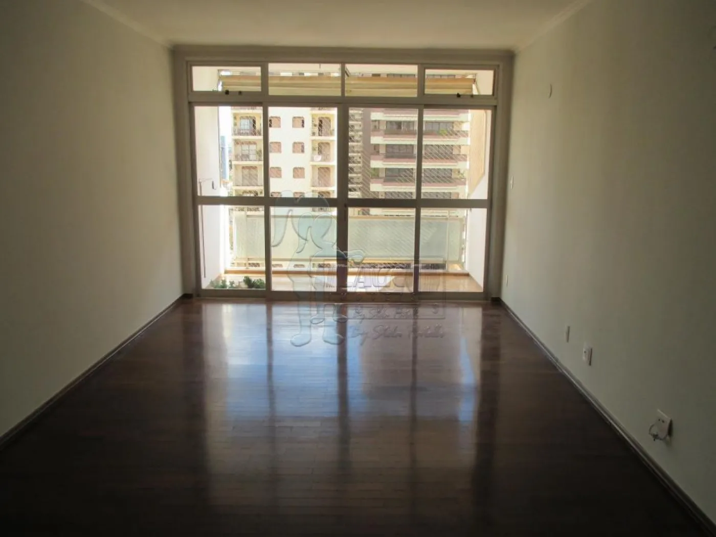 Alugar Apartamento / Padrão em Ribeirão Preto R$ 720,00 - Foto 1