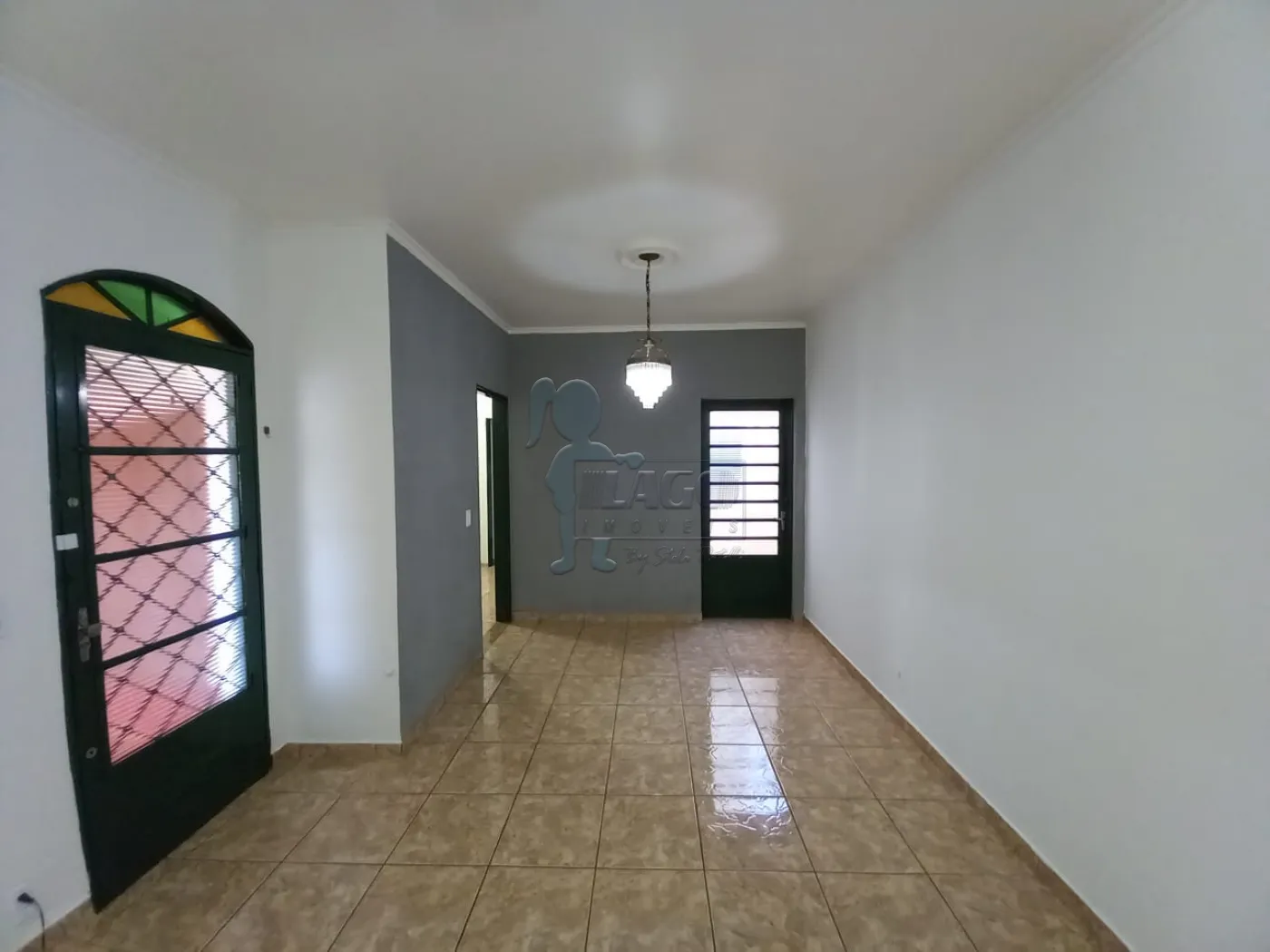 Alugar Casa / Padrão em Ribeirão Preto R$ 1.500,00 - Foto 1