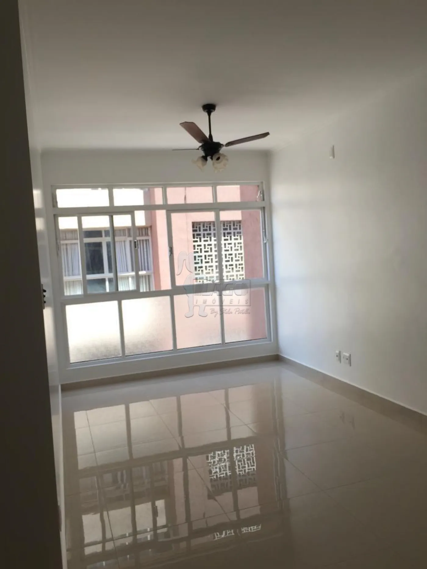 Alugar Apartamento / Padrão em Ribeirão Preto R$ 750,00 - Foto 1