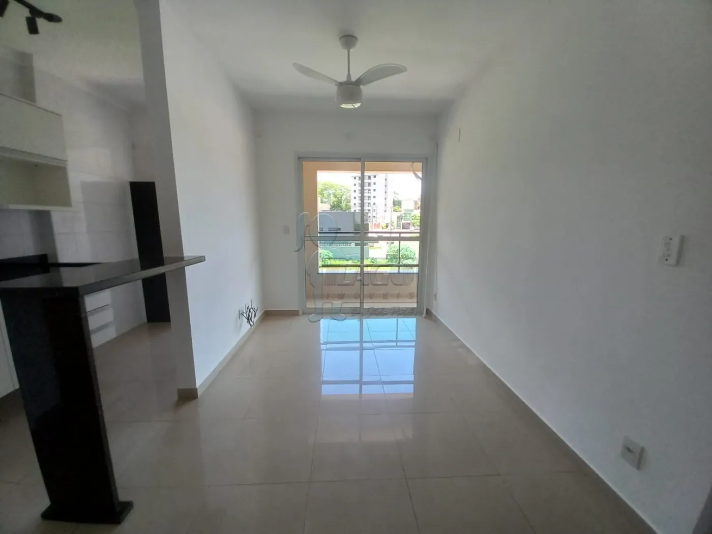 Alugar Apartamento / Padrão em Ribeirão Preto R$ 1.500,00 - Foto 1