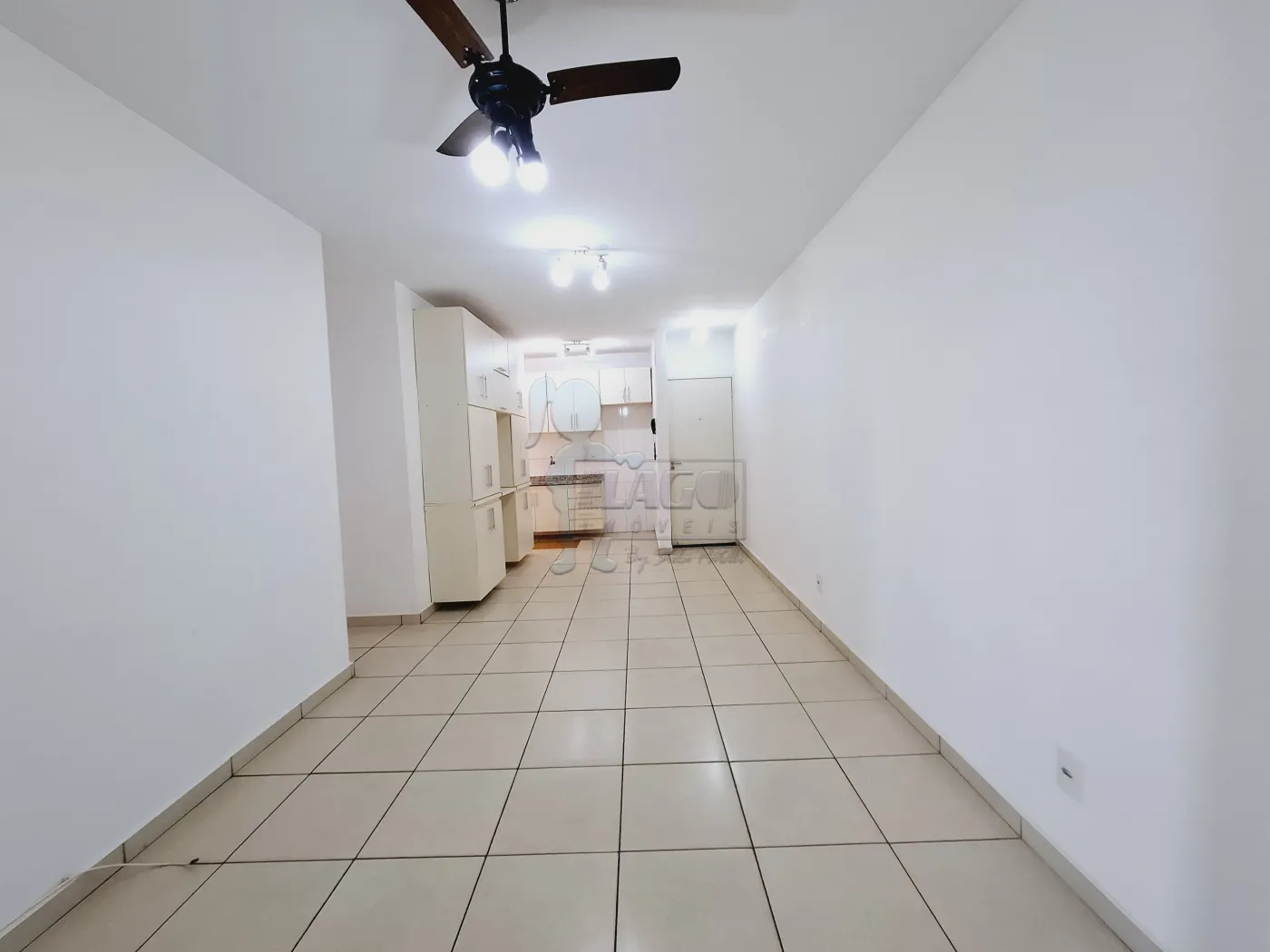 Alugar Apartamento / Padrão em Ribeirão Preto R$ 1.800,00 - Foto 2