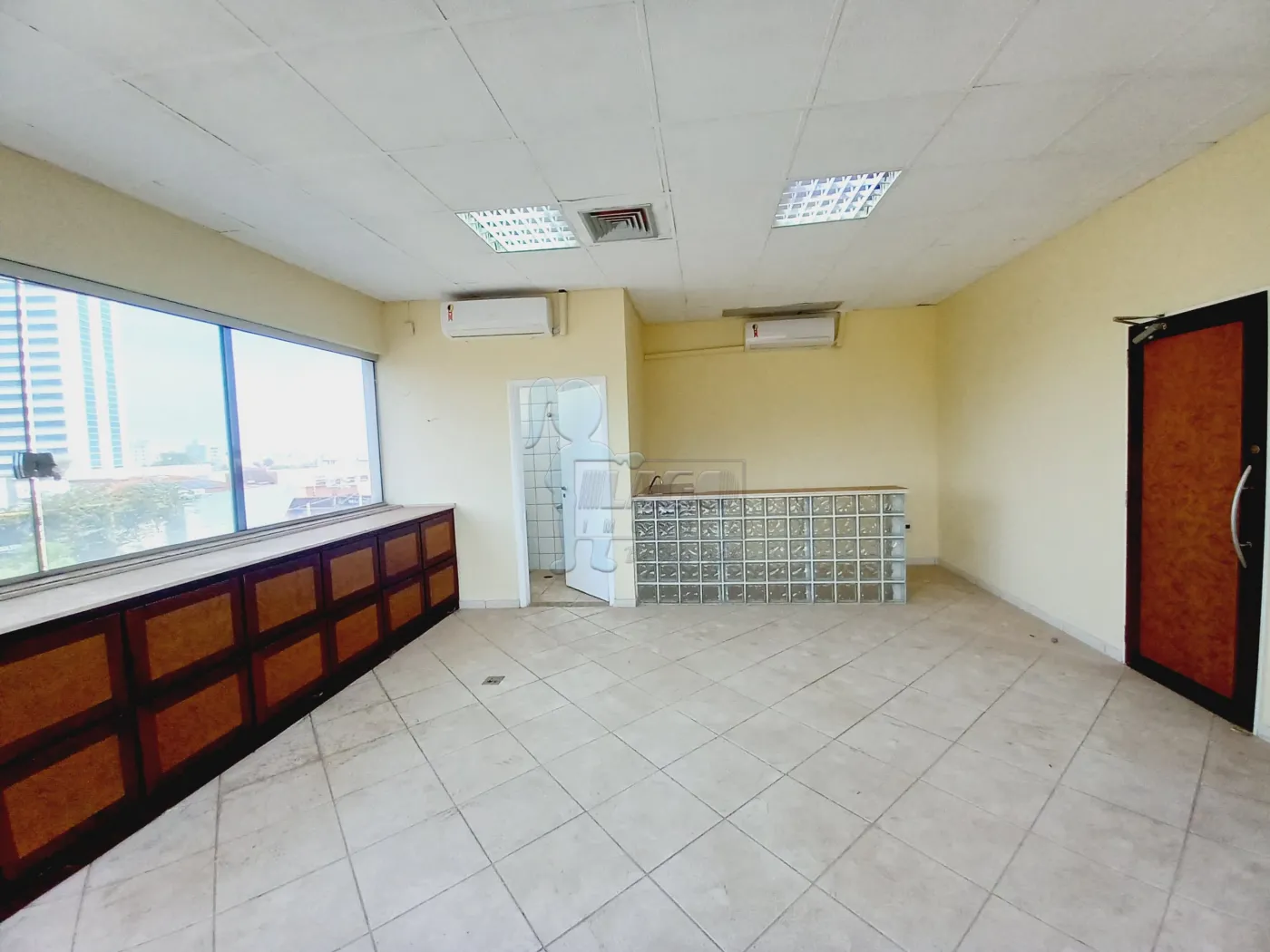 Alugar Comercial condomínio / Sala comercial em Ribeirão Preto R$ 2.300,00 - Foto 4