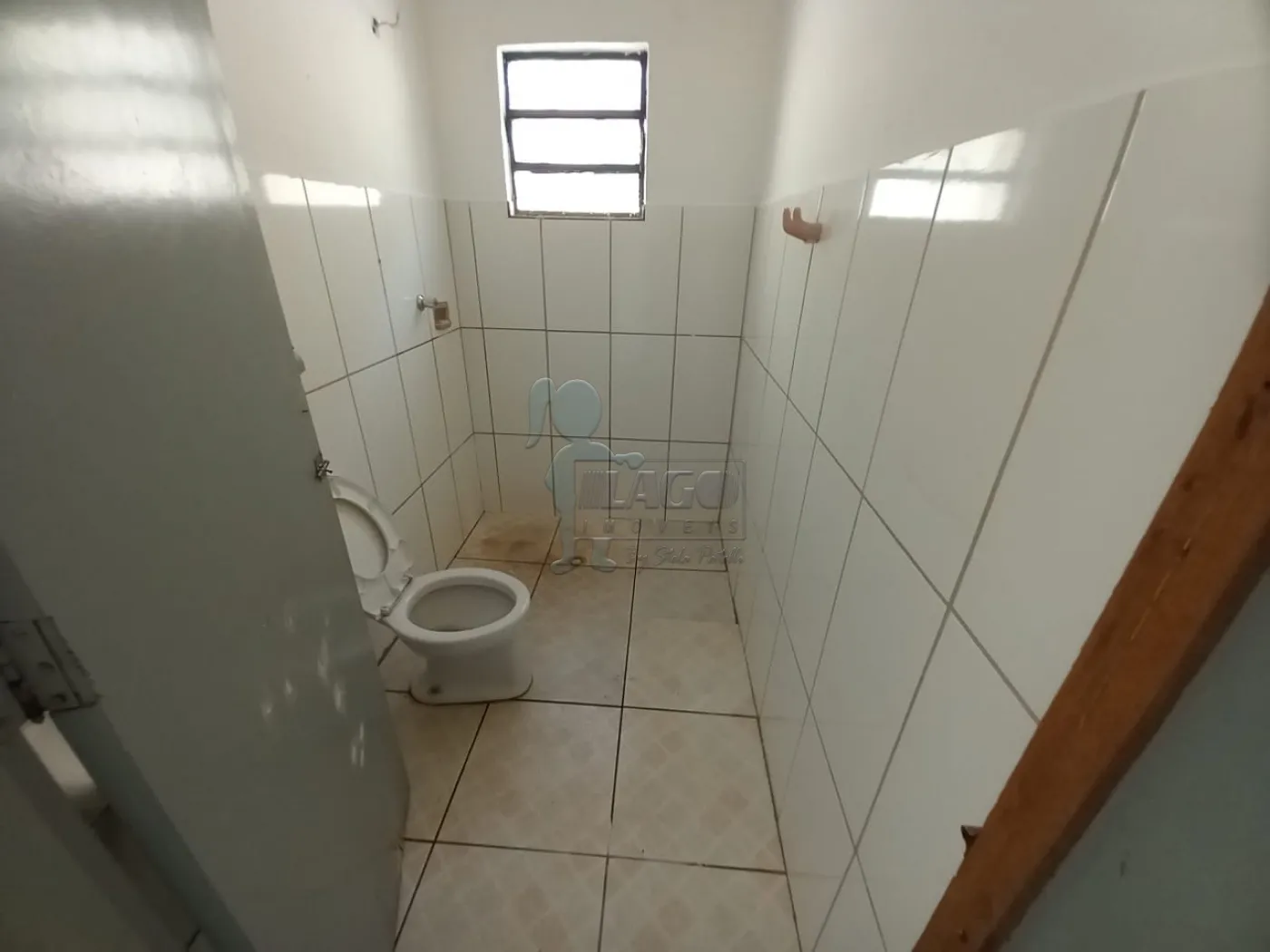 Alugar Casas / Padrão em Ribeirão Preto R$ 1.000,00 - Foto 3