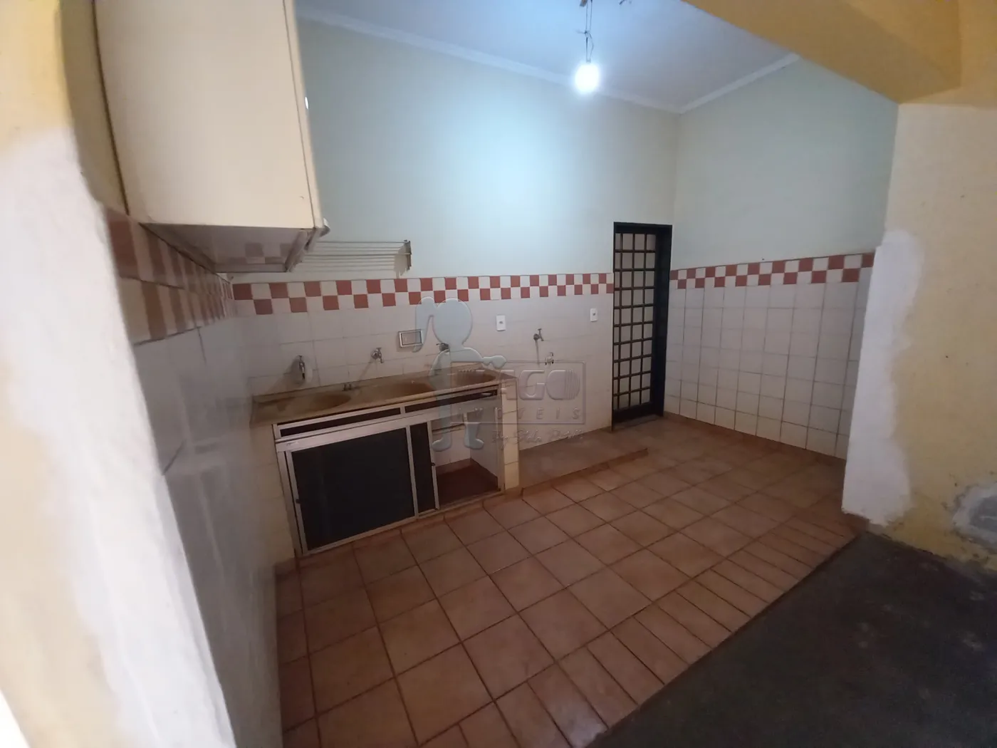 Alugar Casa / Padrão em Ribeirão Preto R$ 2.000,00 - Foto 4