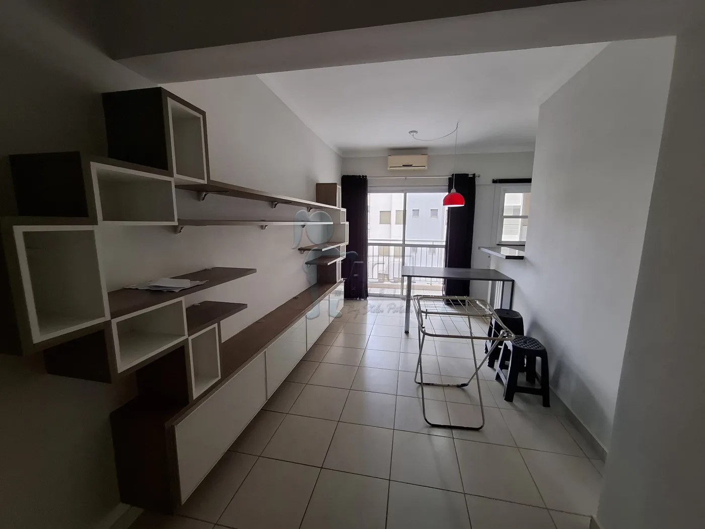 Alugar Apartamento / Padrão em Ribeirão Preto R$ 1.450,00 - Foto 1