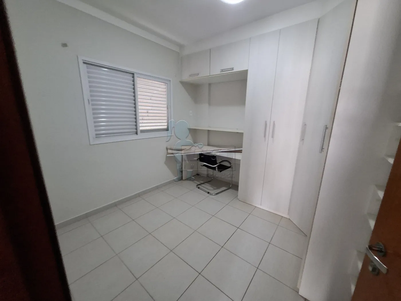 Alugar Apartamento / Padrão em Ribeirão Preto R$ 1.450,00 - Foto 4