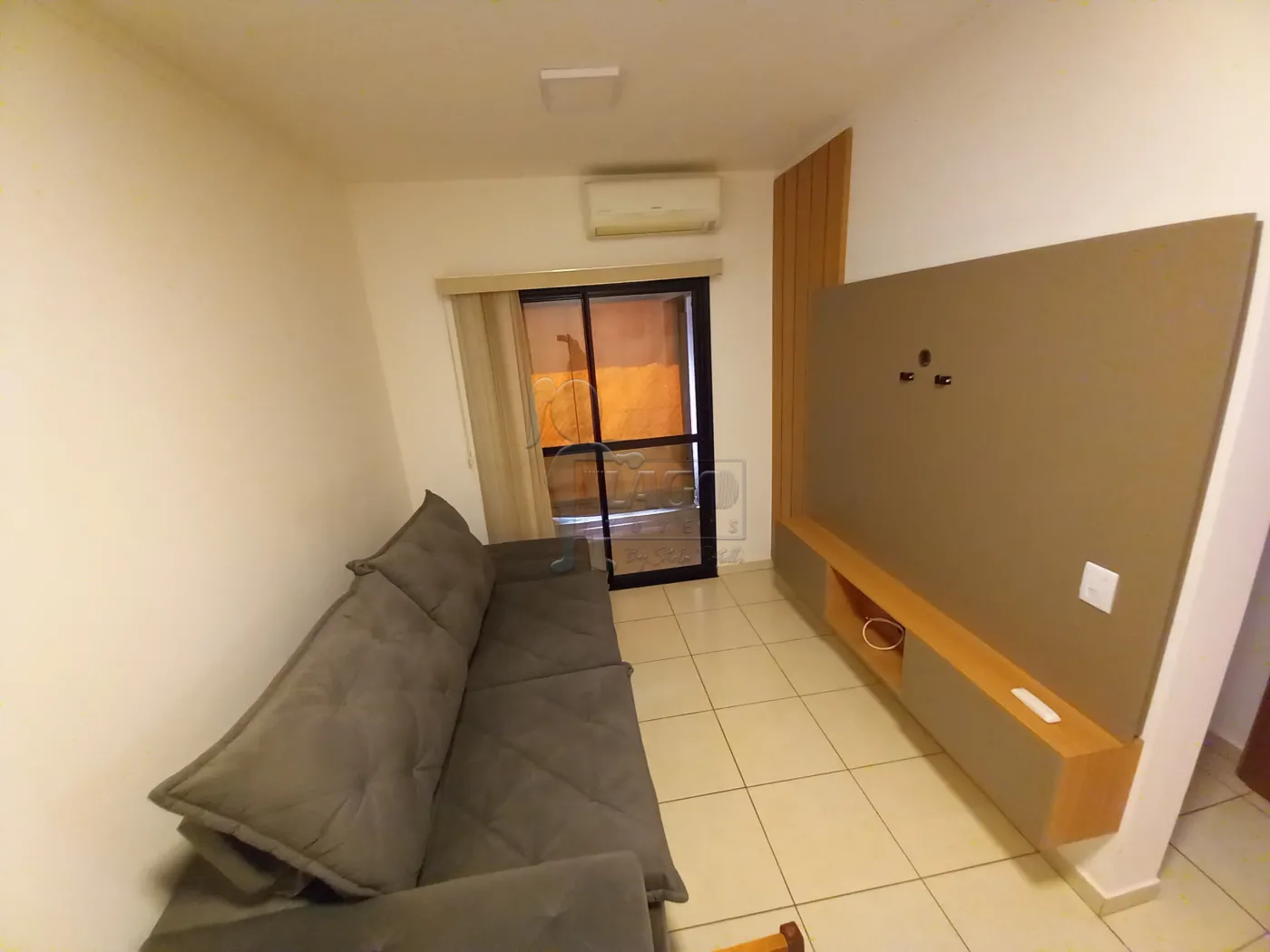 Alugar Apartamento / Padrão em Ribeirão Preto R$ 2.000,00 - Foto 1