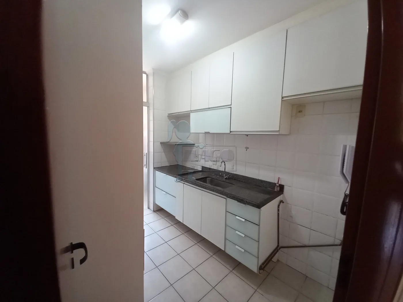 Alugar Apartamento / Padrão em Ribeirão Preto R$ 1.900,00 - Foto 13