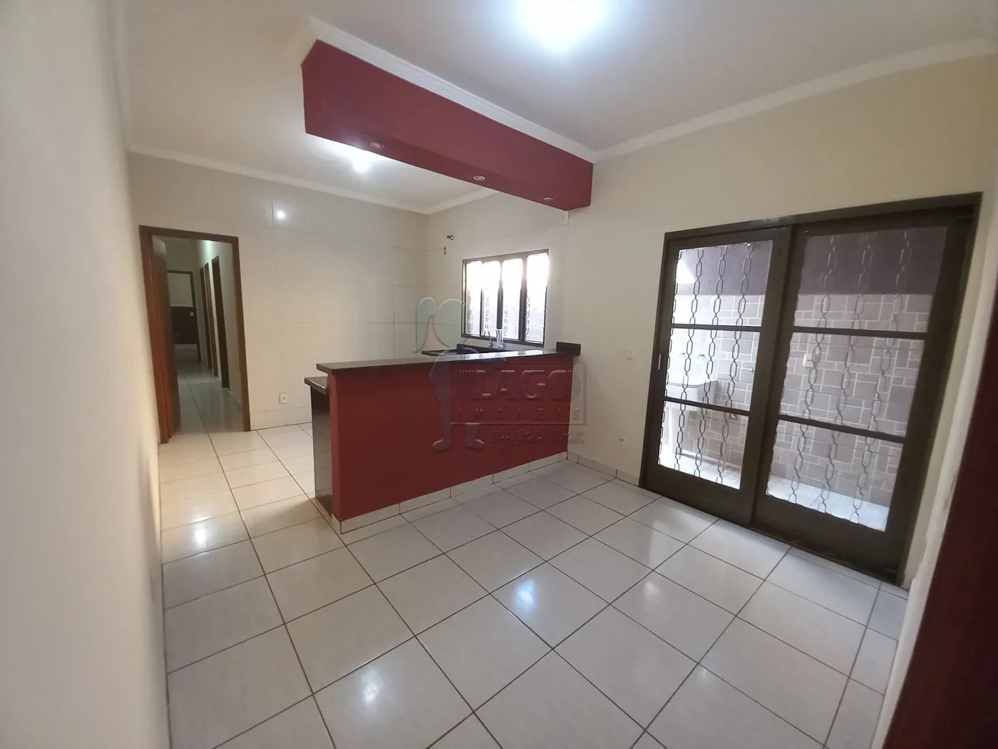 Alugar Casa / Padrão em Ribeirão Preto R$ 1.300,00 - Foto 4