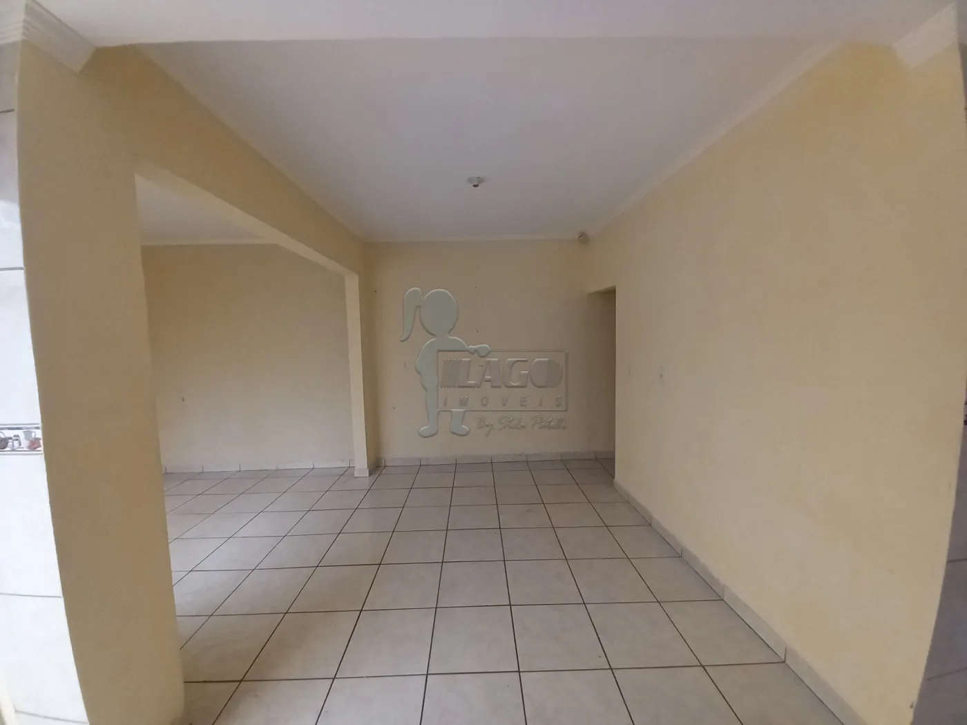 Alugar Casa / Padrão em Ribeirão Preto R$ 1.600,00 - Foto 4