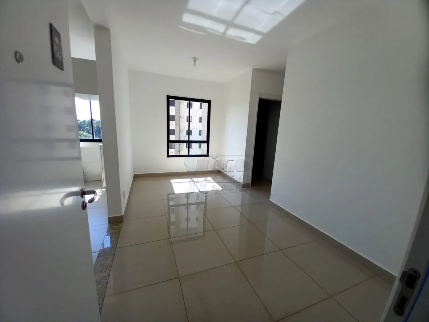 Alugar Apartamento / Padrão em Ribeirão Preto R$ 1.300,00 - Foto 2