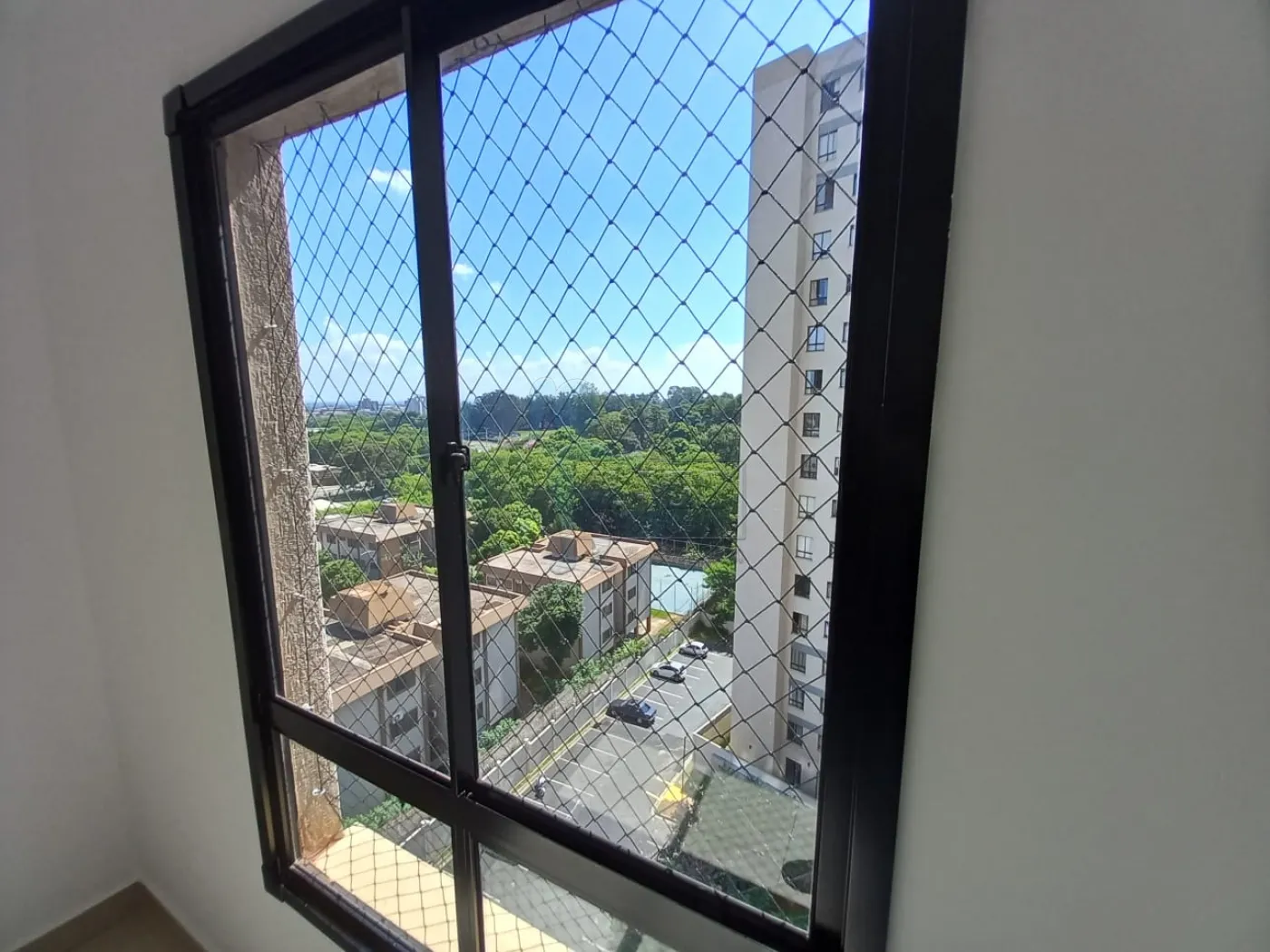 Alugar Apartamento / Padrão em Ribeirão Preto R$ 1.300,00 - Foto 4