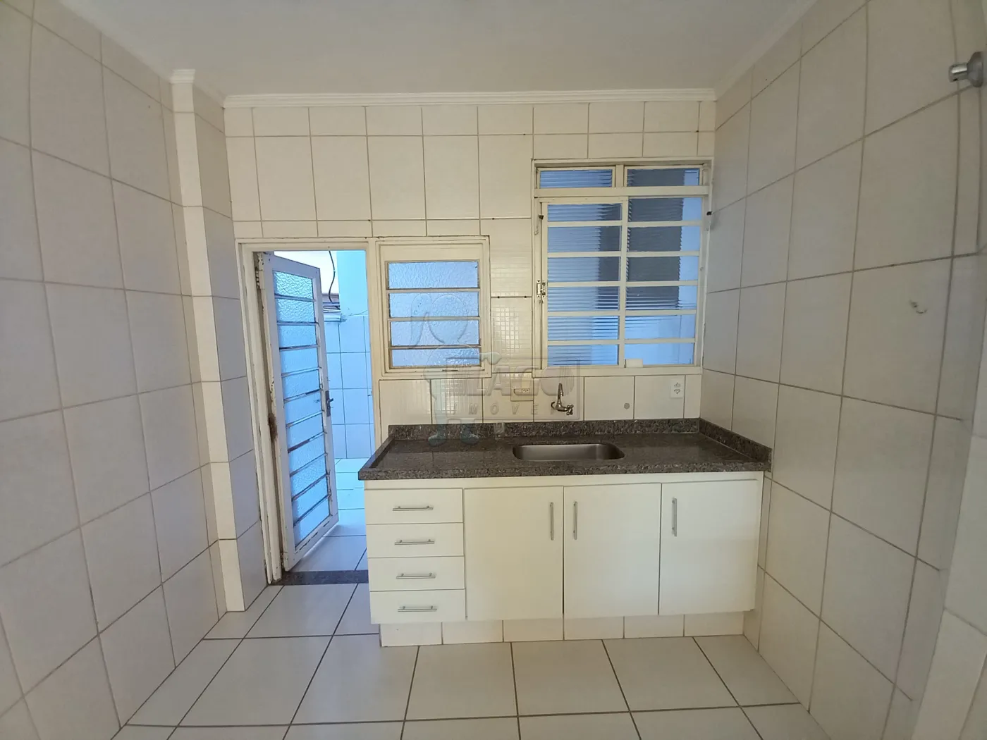 Alugar Apartamento / Padrão em Ribeirão Preto R$ 1.700,00 - Foto 3