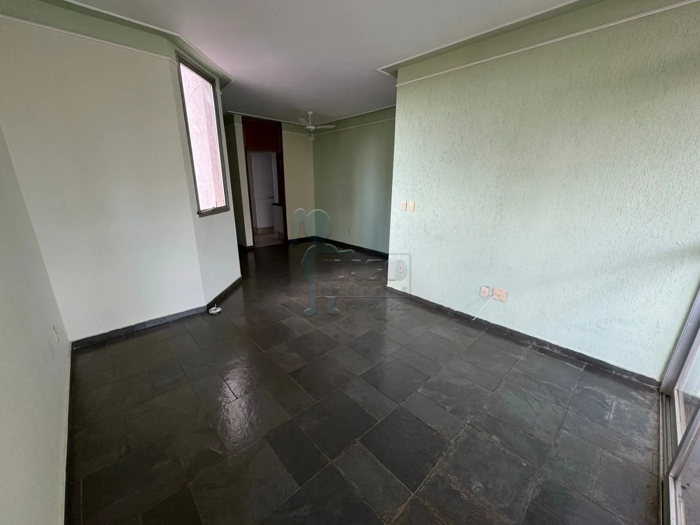 Alugar Apartamento / Padrão em Ribeirão Preto R$ 1.100,00 - Foto 1