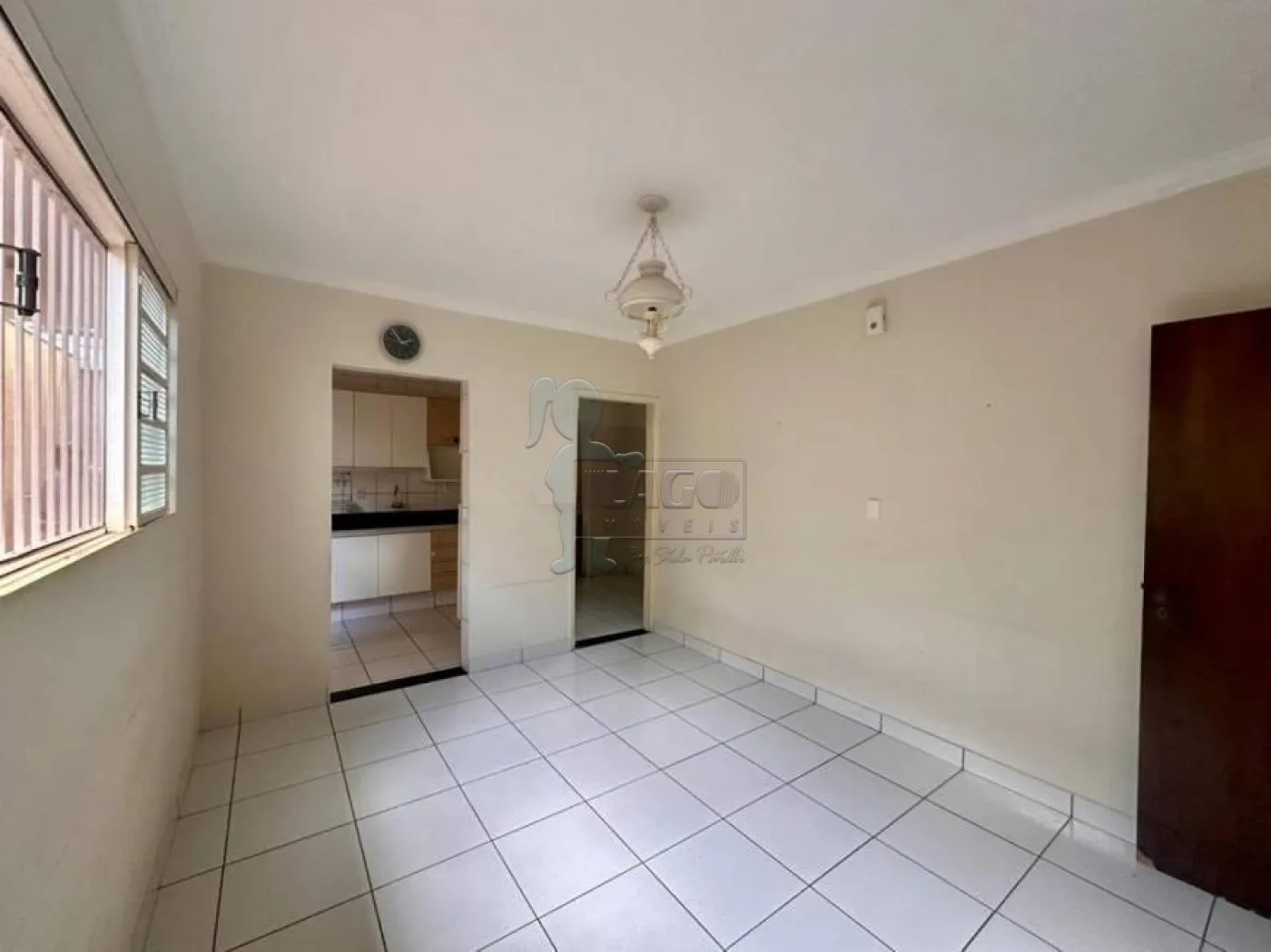 Comprar Casas / Padrão em Ribeirão Preto R$ 370.000,00 - Foto 1