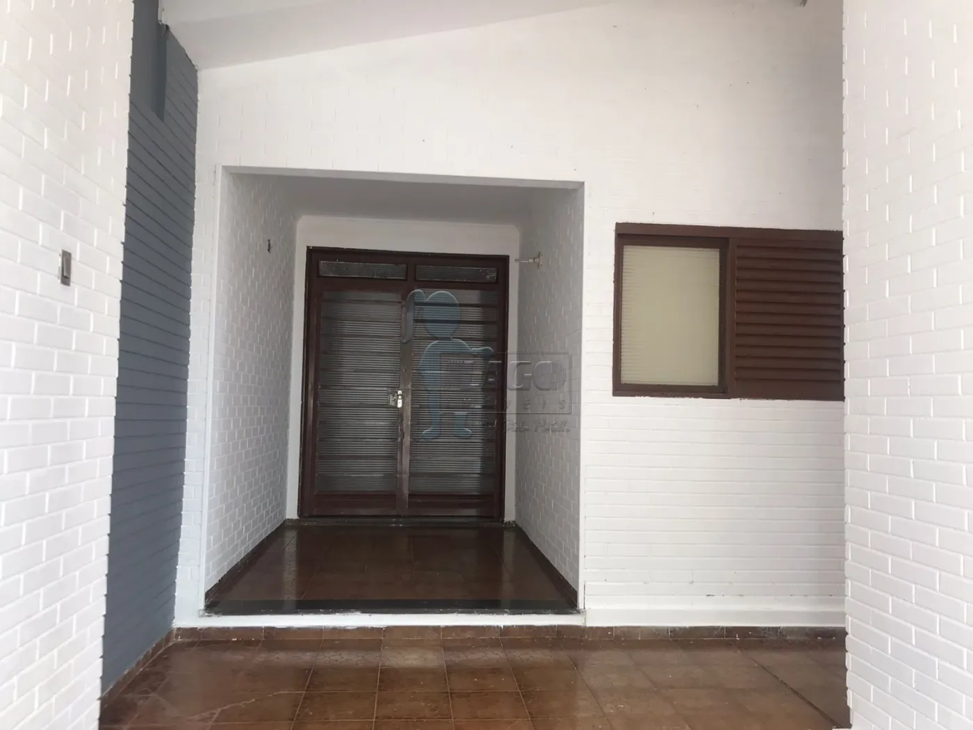 Comprar Casa / Padrão em Ribeirão Preto R$ 300.000,00 - Foto 1