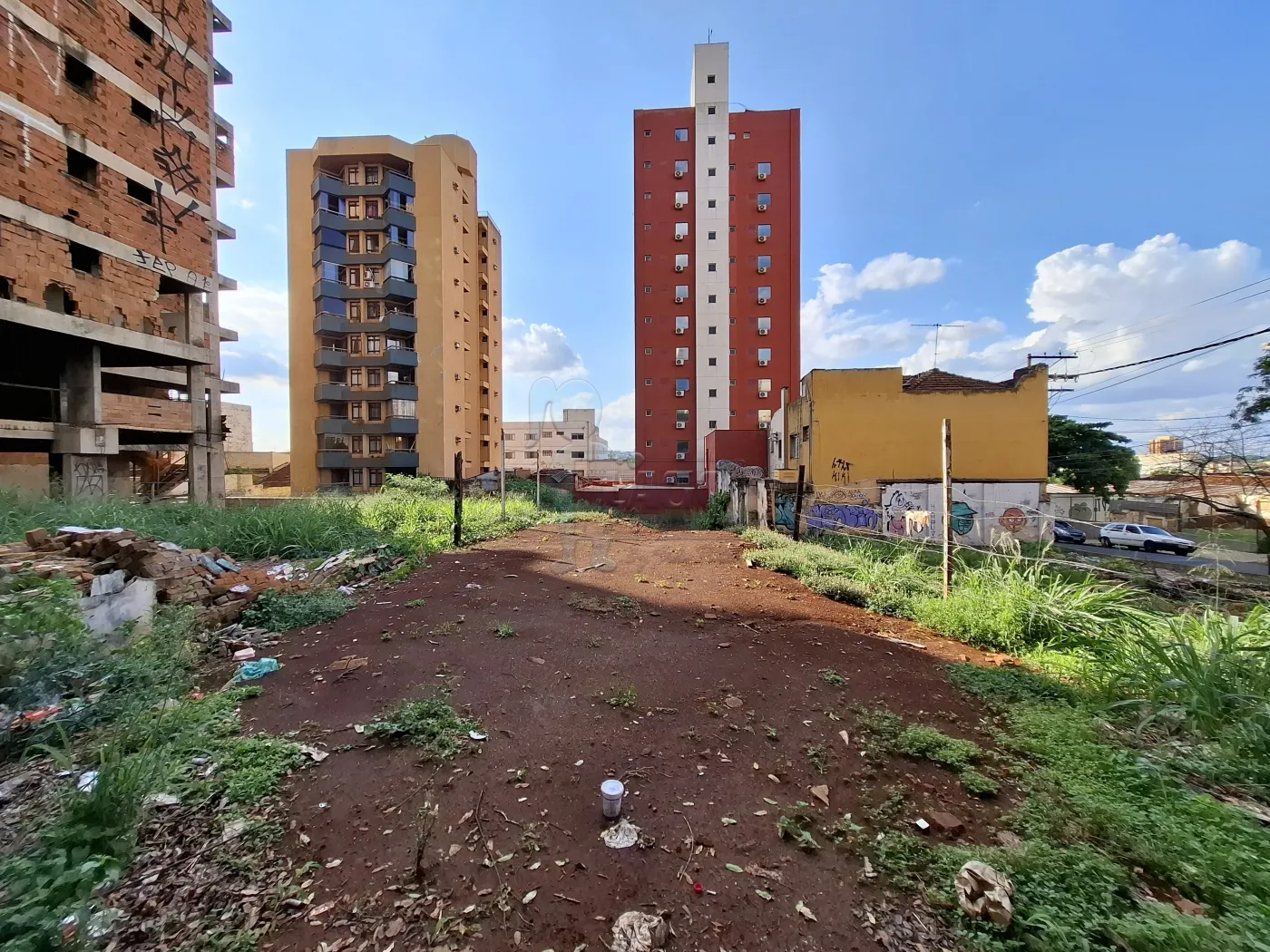 Alugar Terreno / Padrão em Ribeirão Preto R$ 1.500,00 - Foto 1