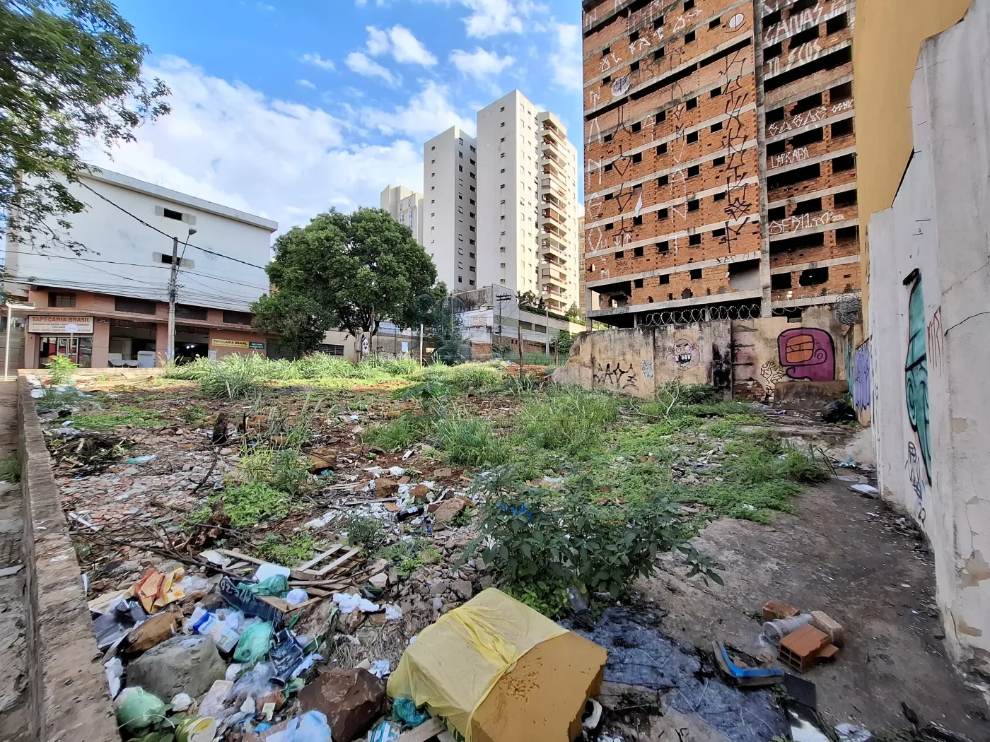 Alugar Terreno / Padrão em Ribeirão Preto R$ 1.500,00 - Foto 11