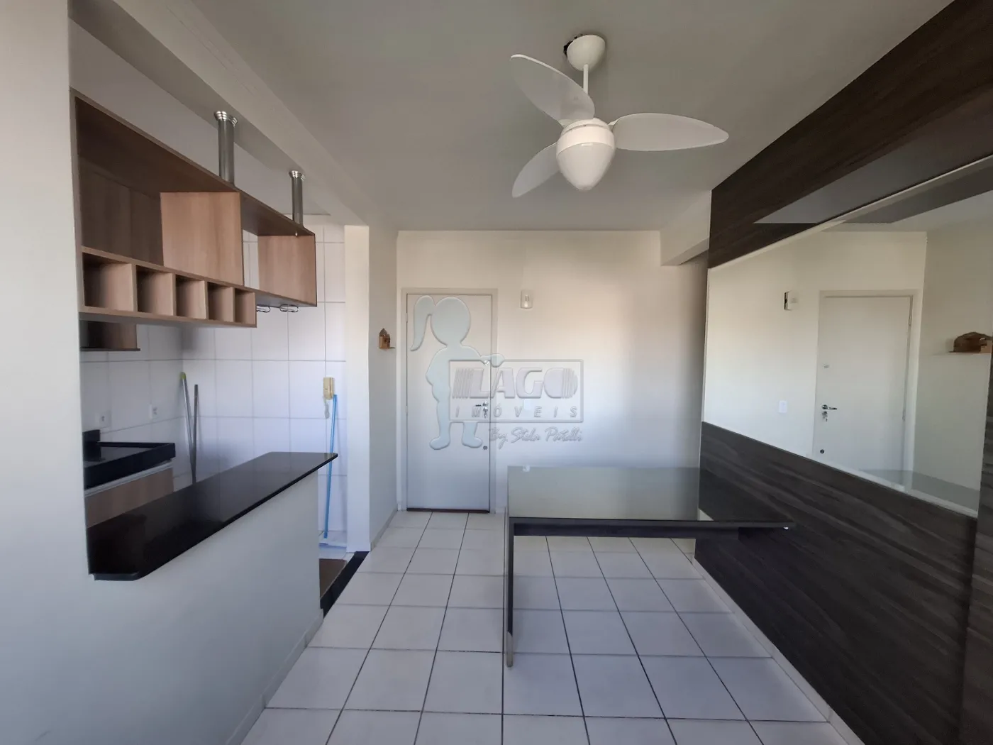 Alugar Apartamento / Padrão em Ribeirão Preto R$ 1.200,00 - Foto 2