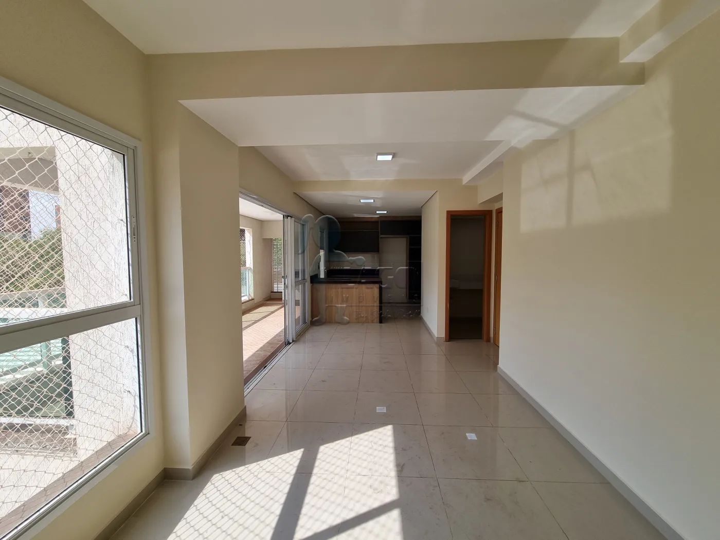 Comprar Apartamento / Padrão em Ribeirão Preto R$ 760.000,00 - Foto 2