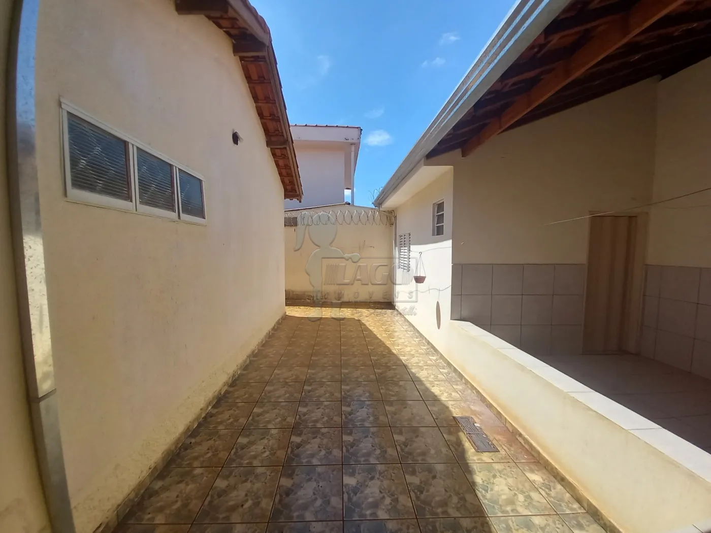 Alugar Casa / Padrão em Ribeirão Preto R$ 1.600,00 - Foto 18