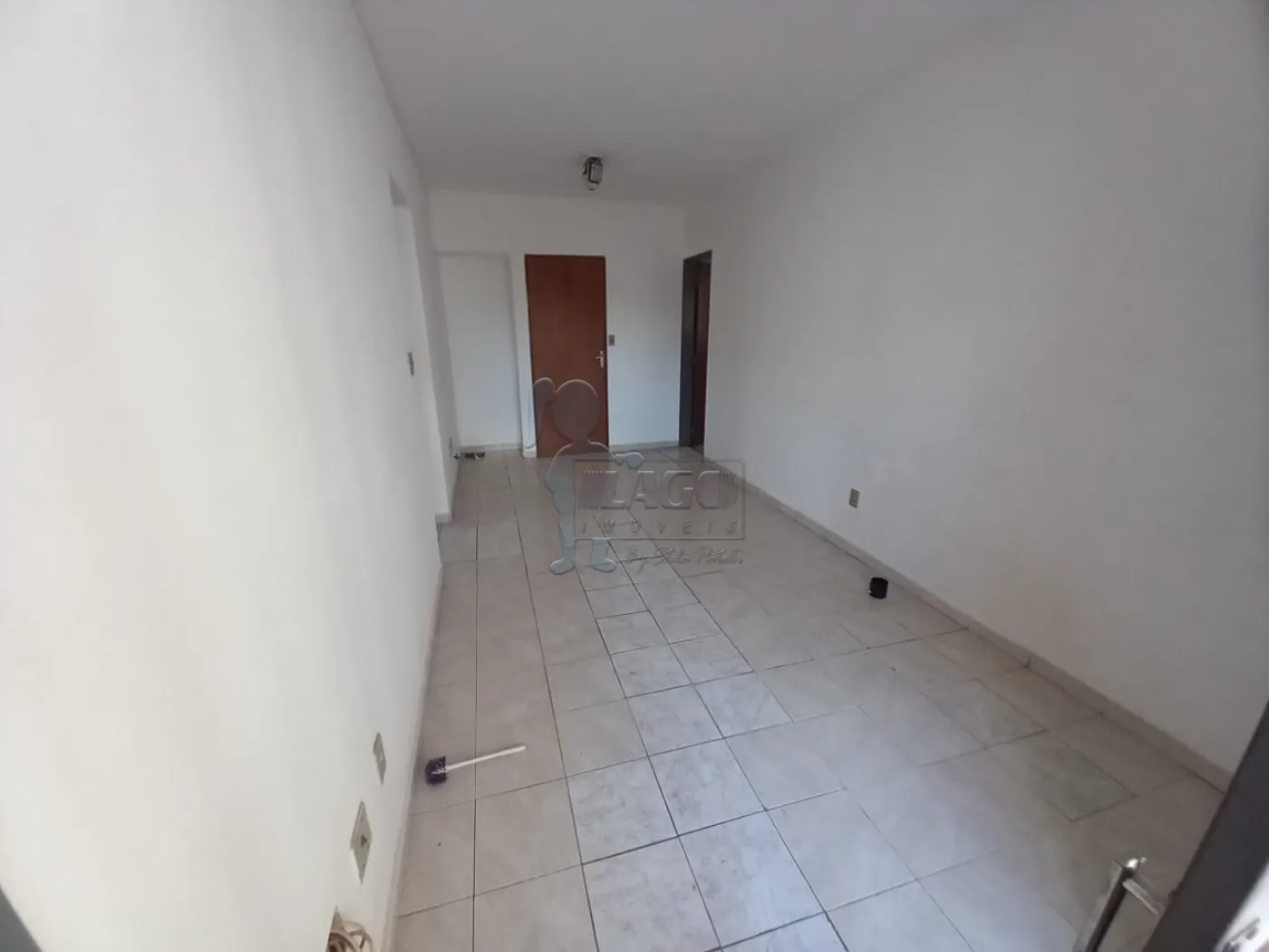 Alugar Apartamento / Padrão em Ribeirão Preto R$ 900,00 - Foto 2