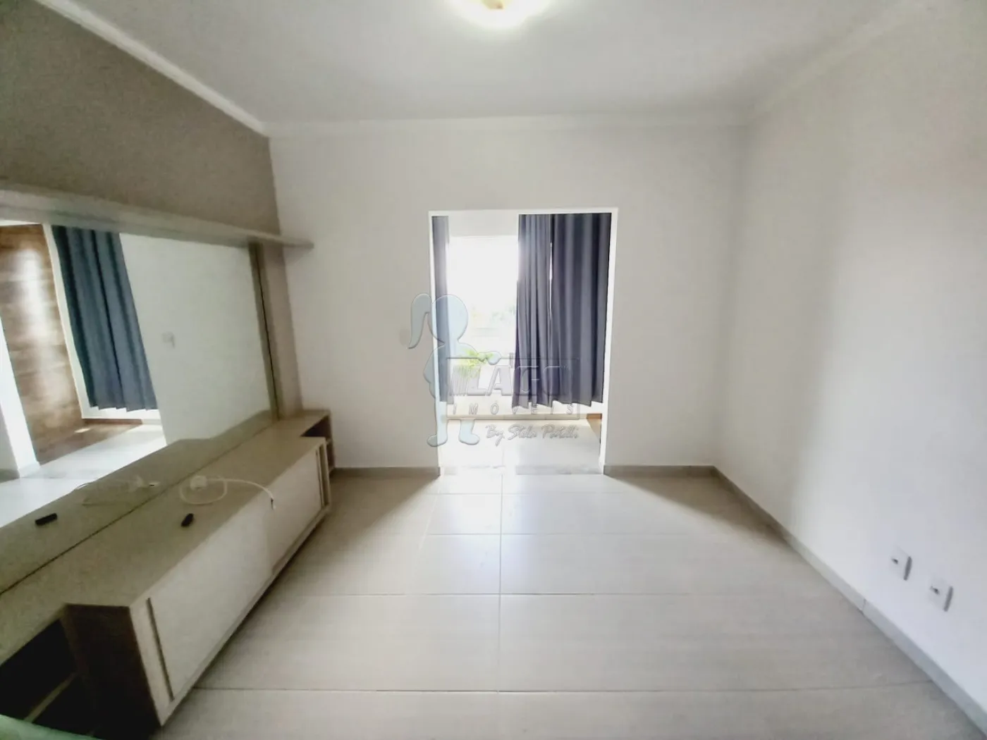 Alugar Apartamento / Padrão em Ribeirão Preto R$ 1.500,00 - Foto 1