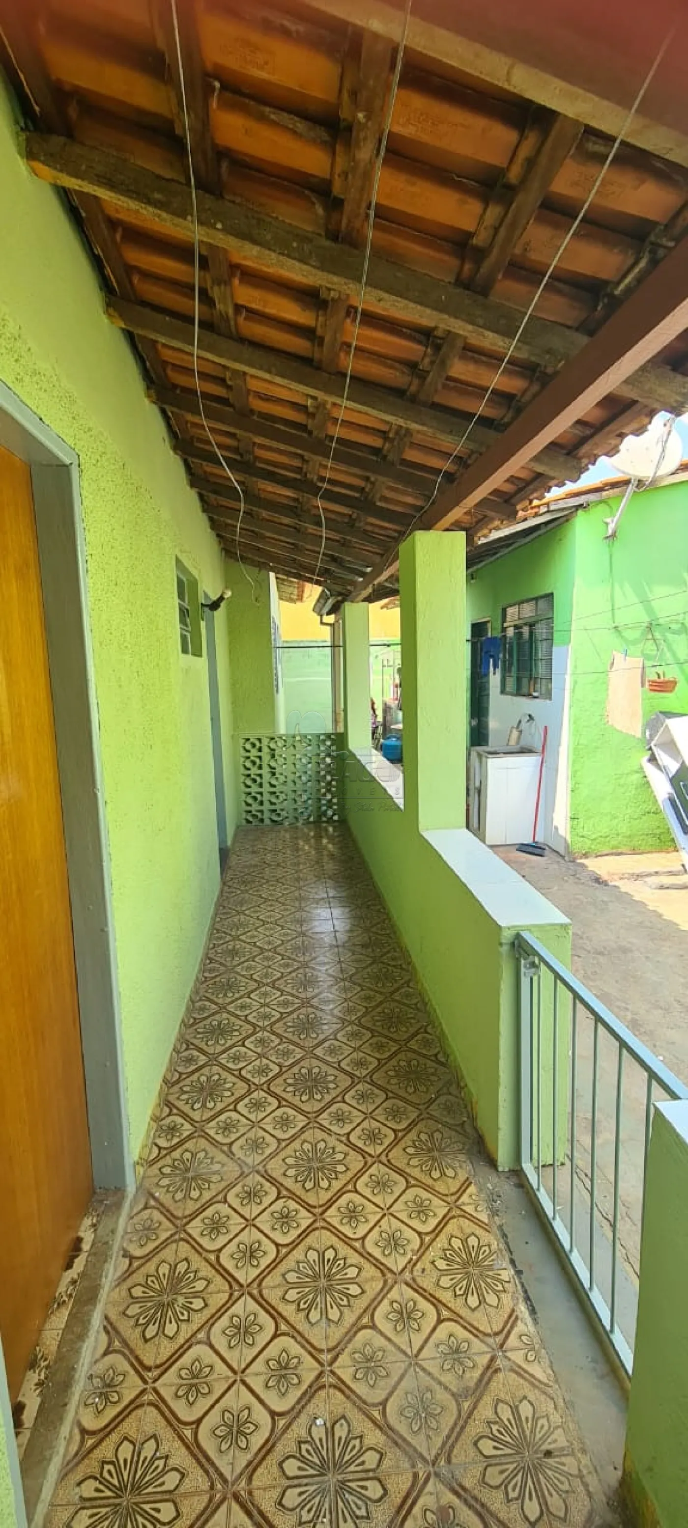 Alugar Casa / Padrão em Ribeirão Preto R$ 850,00 - Foto 2