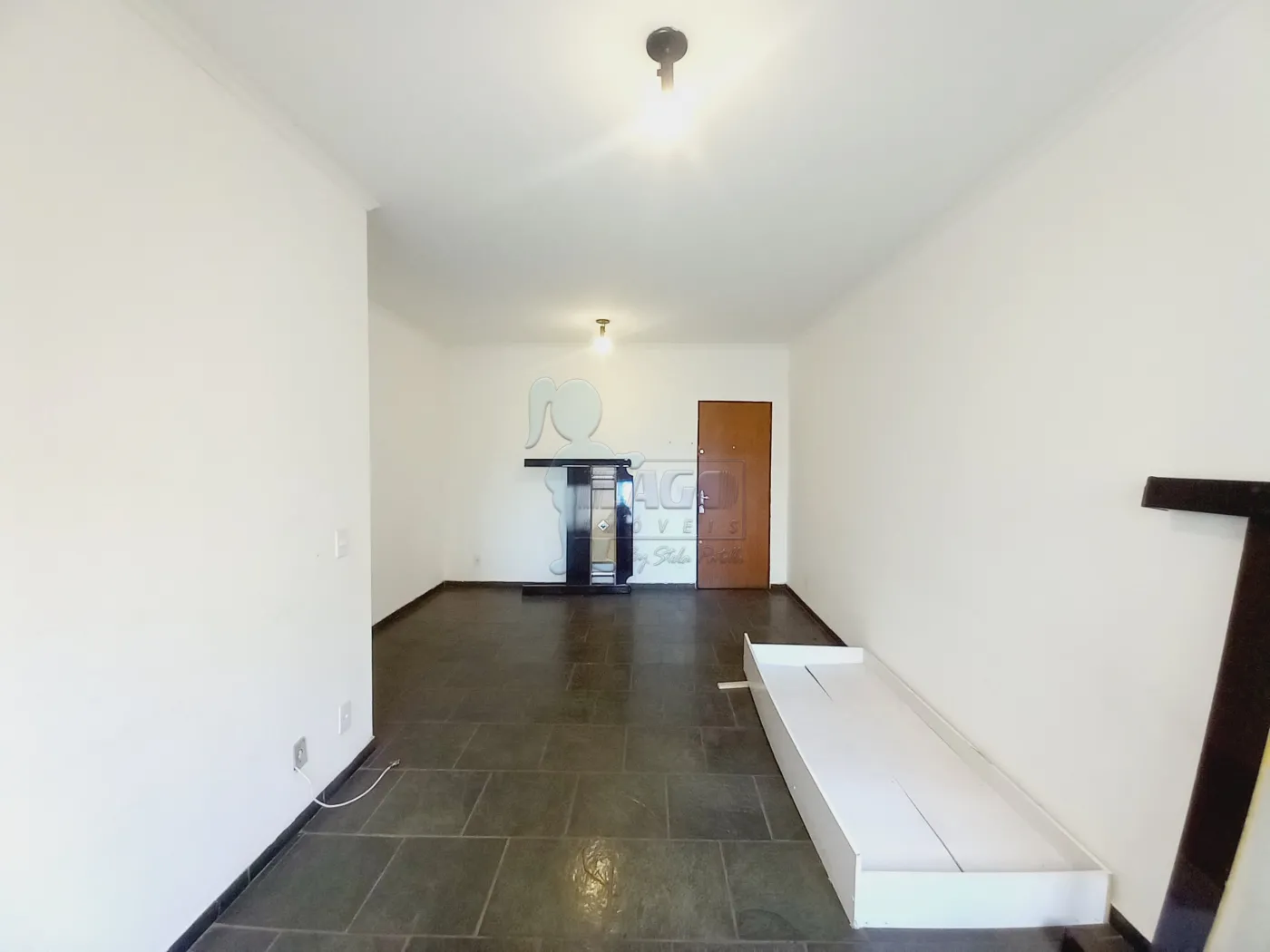 Alugar Apartamento / Padrão em Ribeirão Preto R$ 950,00 - Foto 2