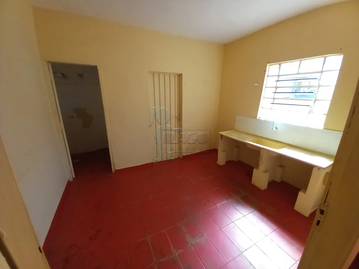 Alugar Casa / Padrão em Ribeirão Preto R$ 650,00 - Foto 4