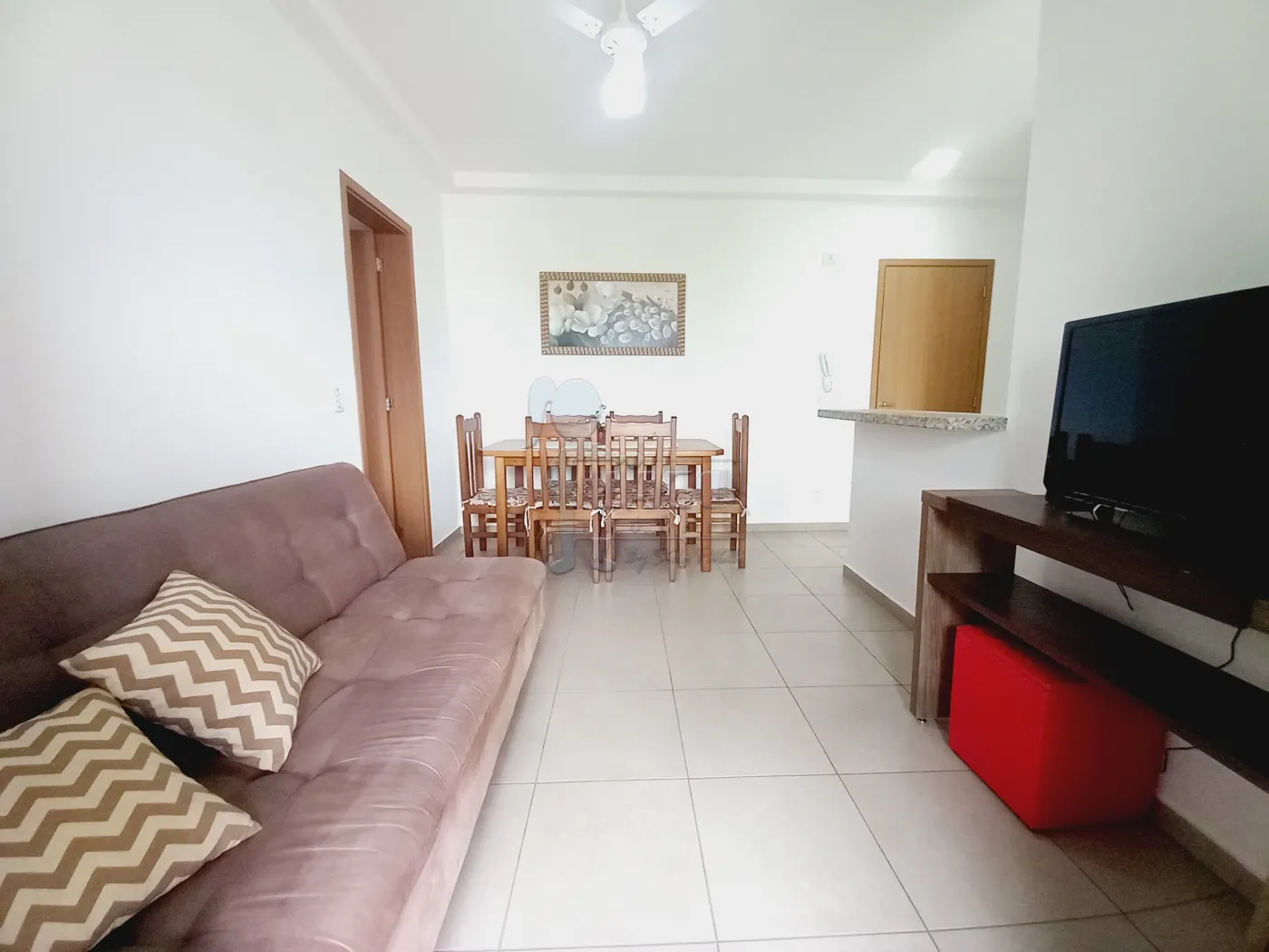 Alugar Apartamento / Padrão em Ribeirão Preto R$ 2.000,00 - Foto 1