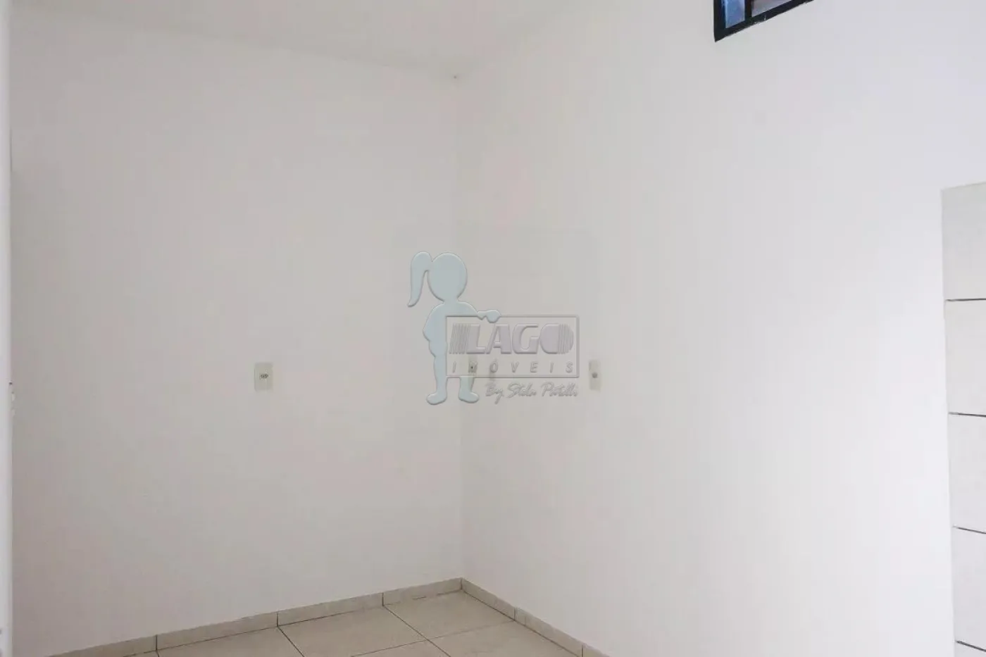 Alugar Casa / Padrão em Ribeirão Preto R$ 650,00 - Foto 2