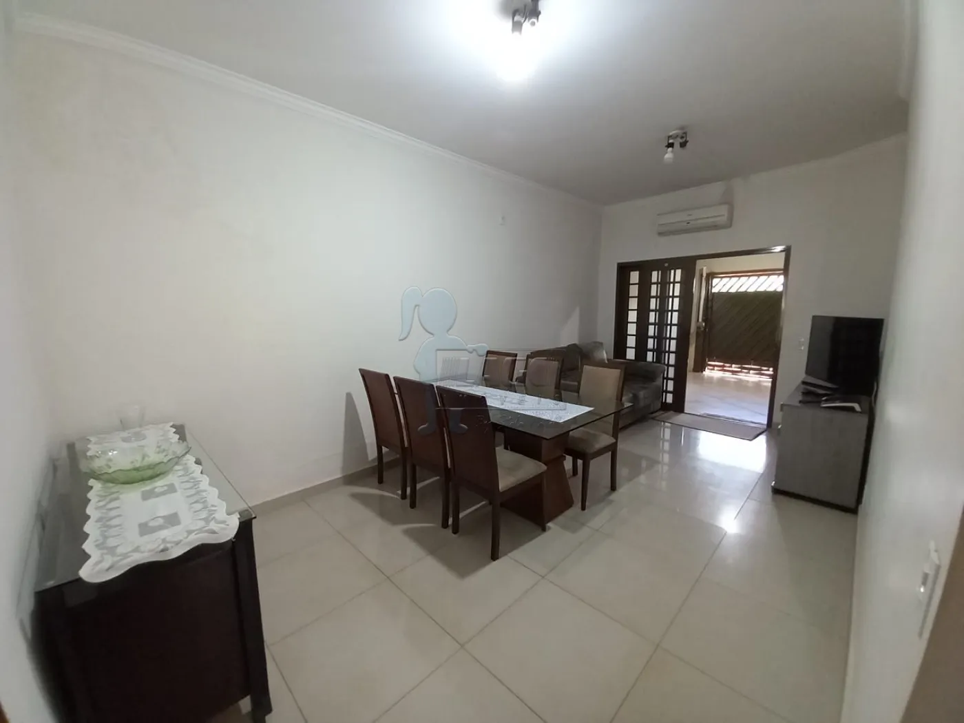 Alugar Casas / Padrão em Ribeirão Preto R$ 1.800,00 - Foto 6