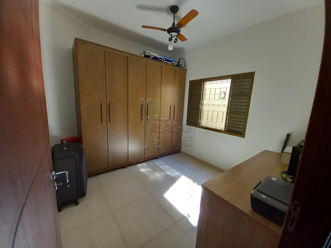 Alugar Casas / Padrão em Ribeirão Preto R$ 1.800,00 - Foto 9