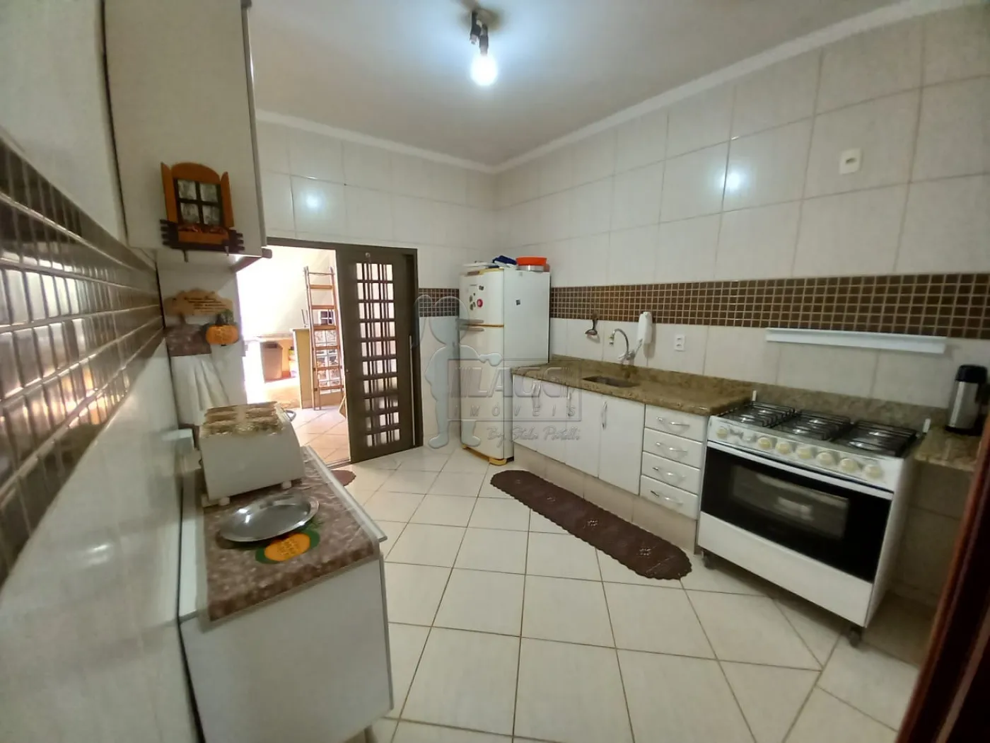 Alugar Casas / Padrão em Ribeirão Preto R$ 1.800,00 - Foto 12