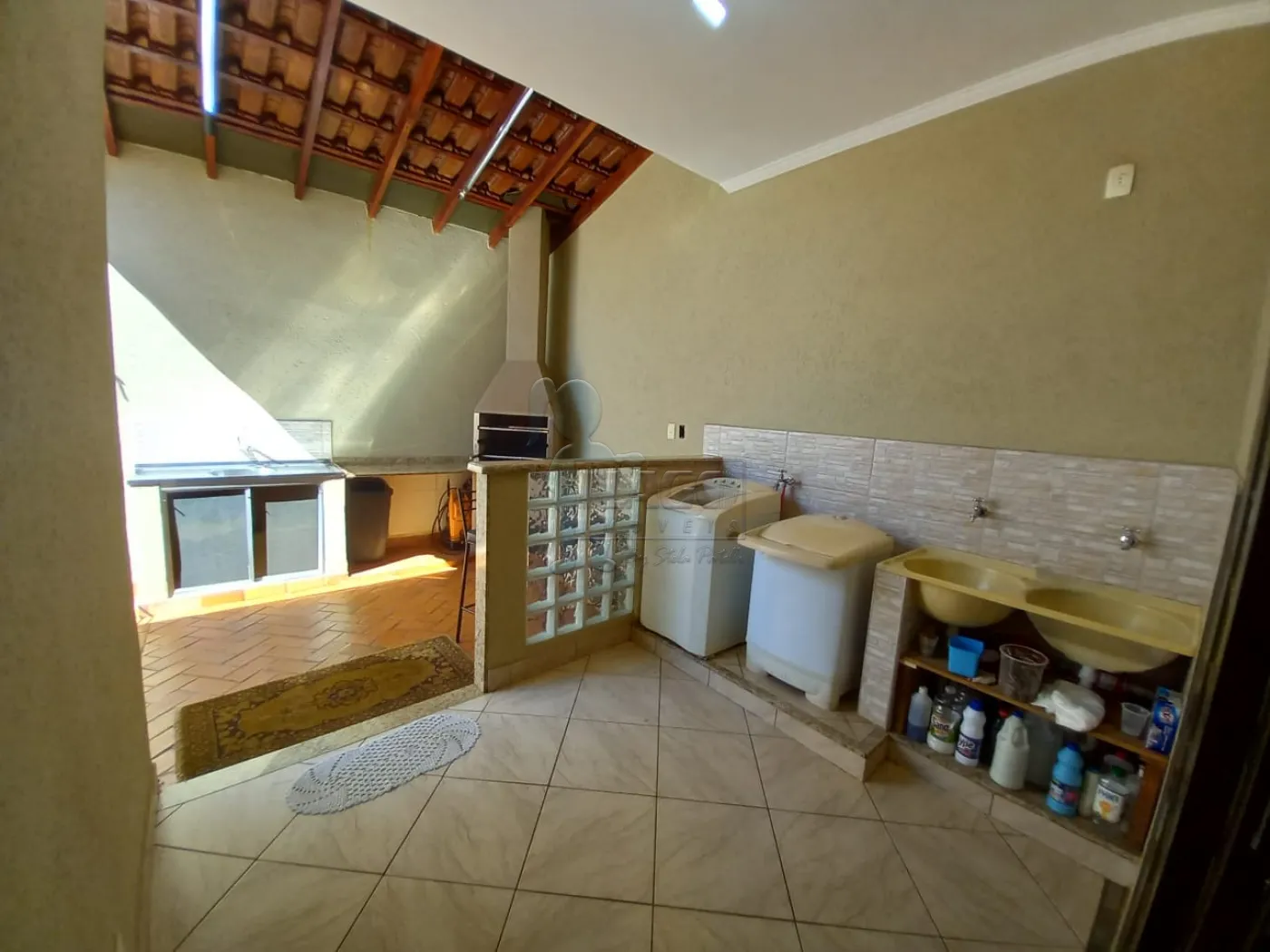 Alugar Casa / Padrão em Ribeirão Preto R$ 1.800,00 - Foto 15